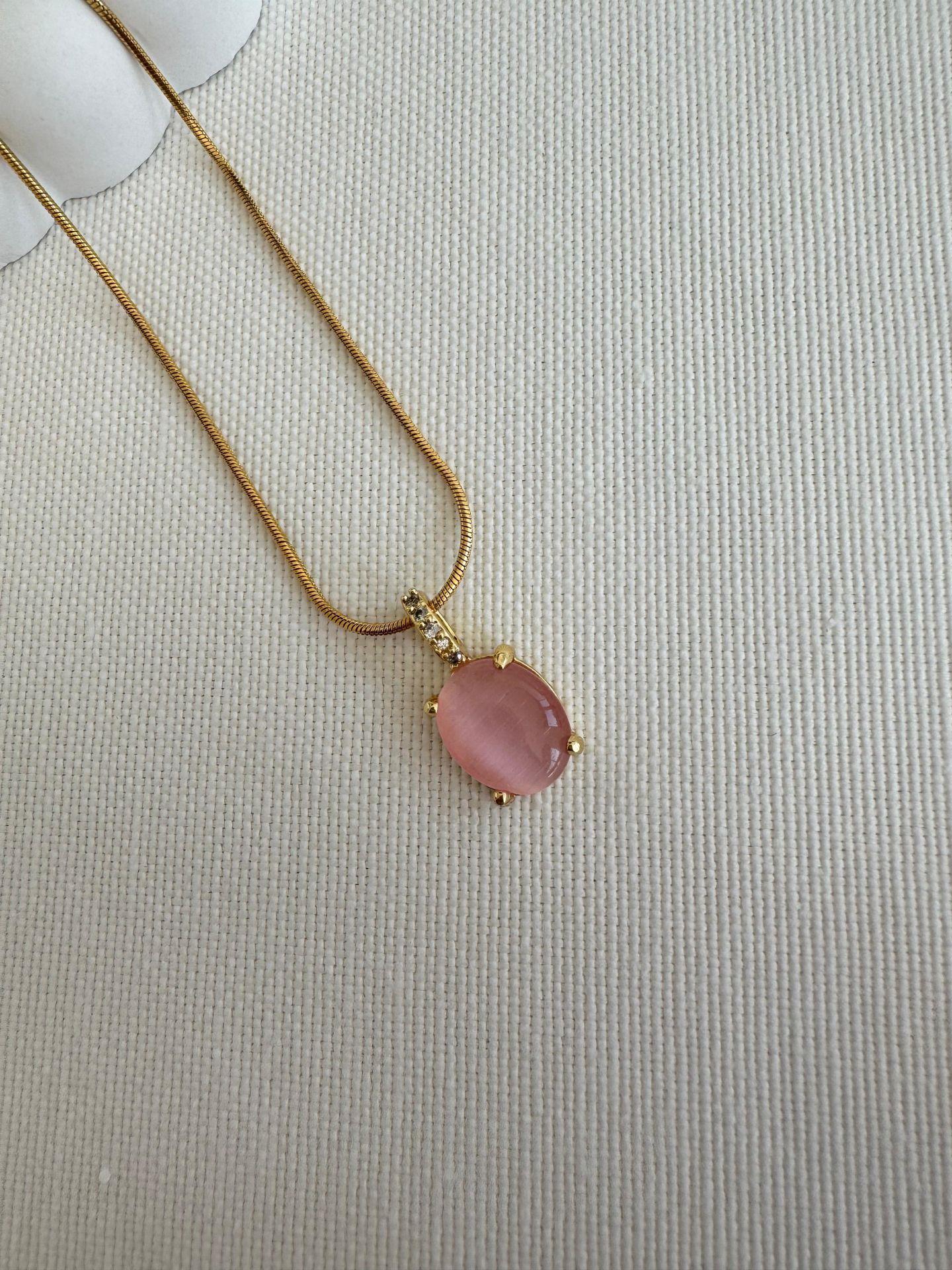 Çelik Pembe Oval Taşlı Kolye
