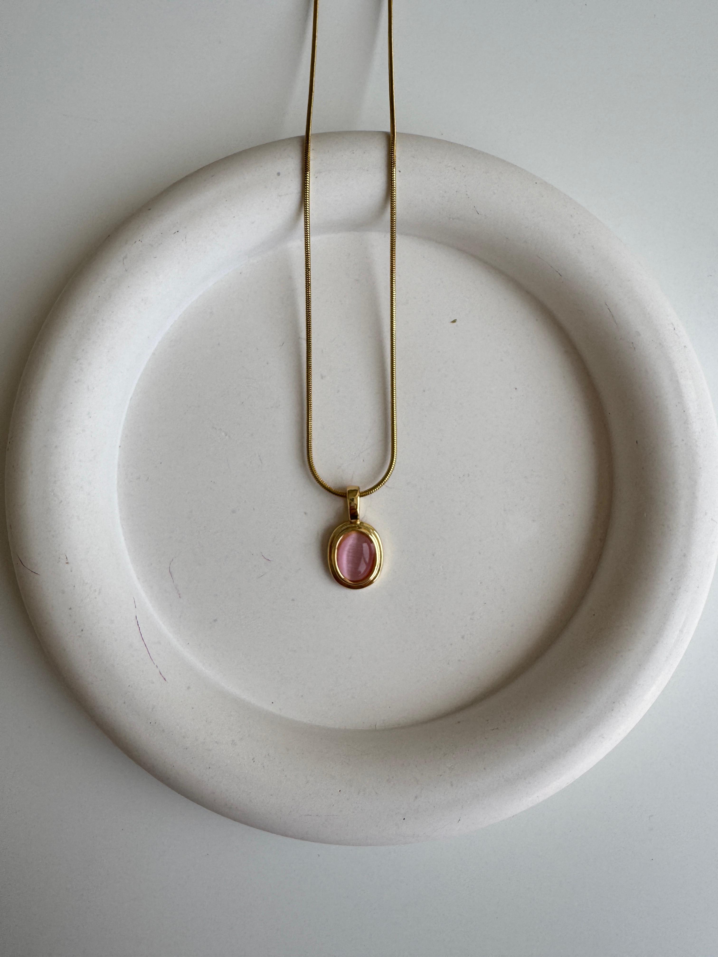 Çelik Pembe Taşlı Opal Kolye