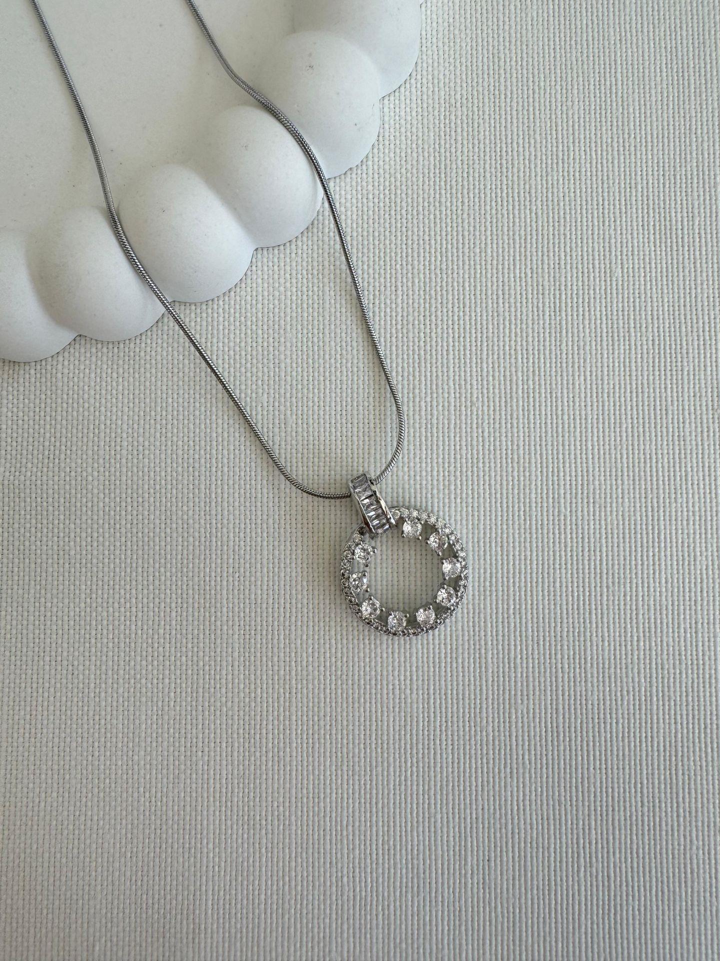 Çelik Taşlı Halka Kolye (silver)