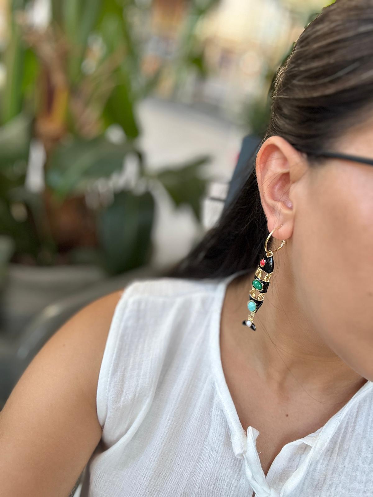 Otantik Siyah Balık Küpe