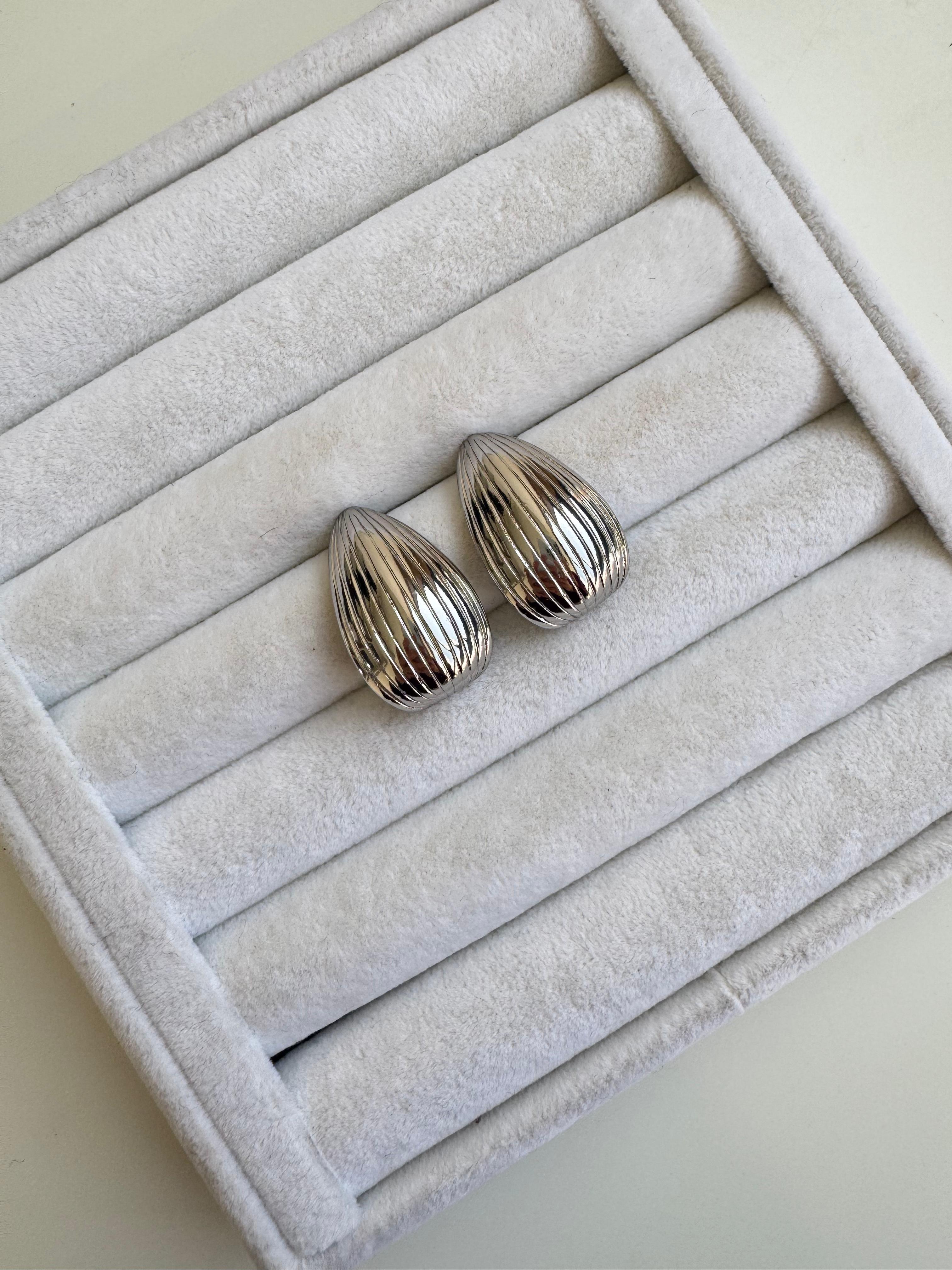 Özel Seri Silver Damla Küpe