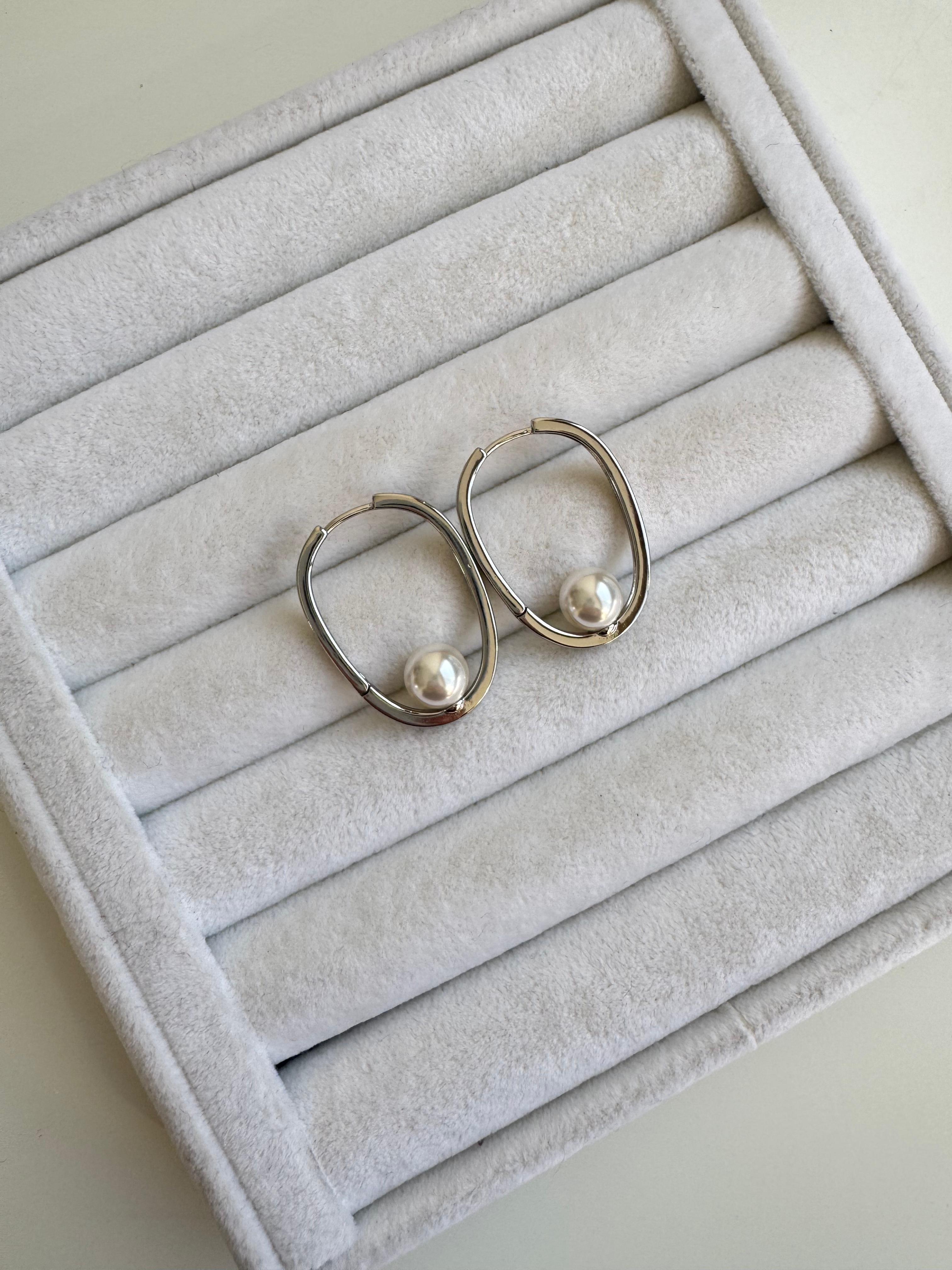 Özel Seri Silver Oval İncili Küpe