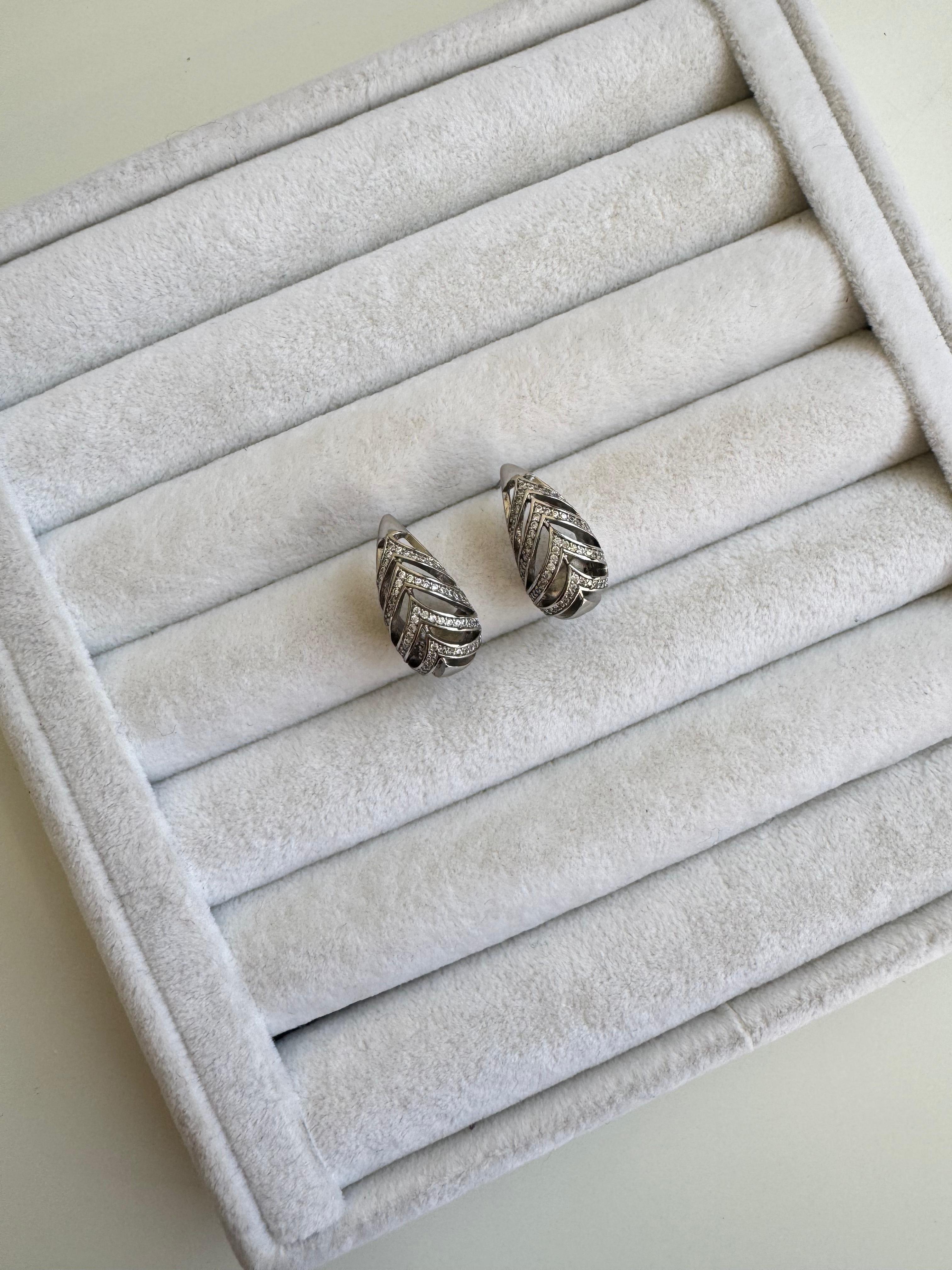 Özel Seri Silver Taşlı Damla Küpe