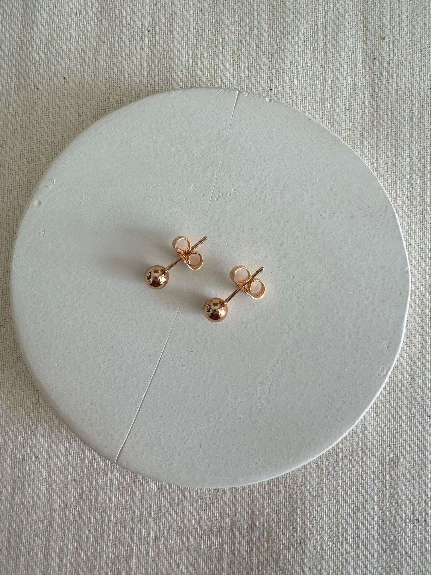 Özel Seri Top Küpe (gold)