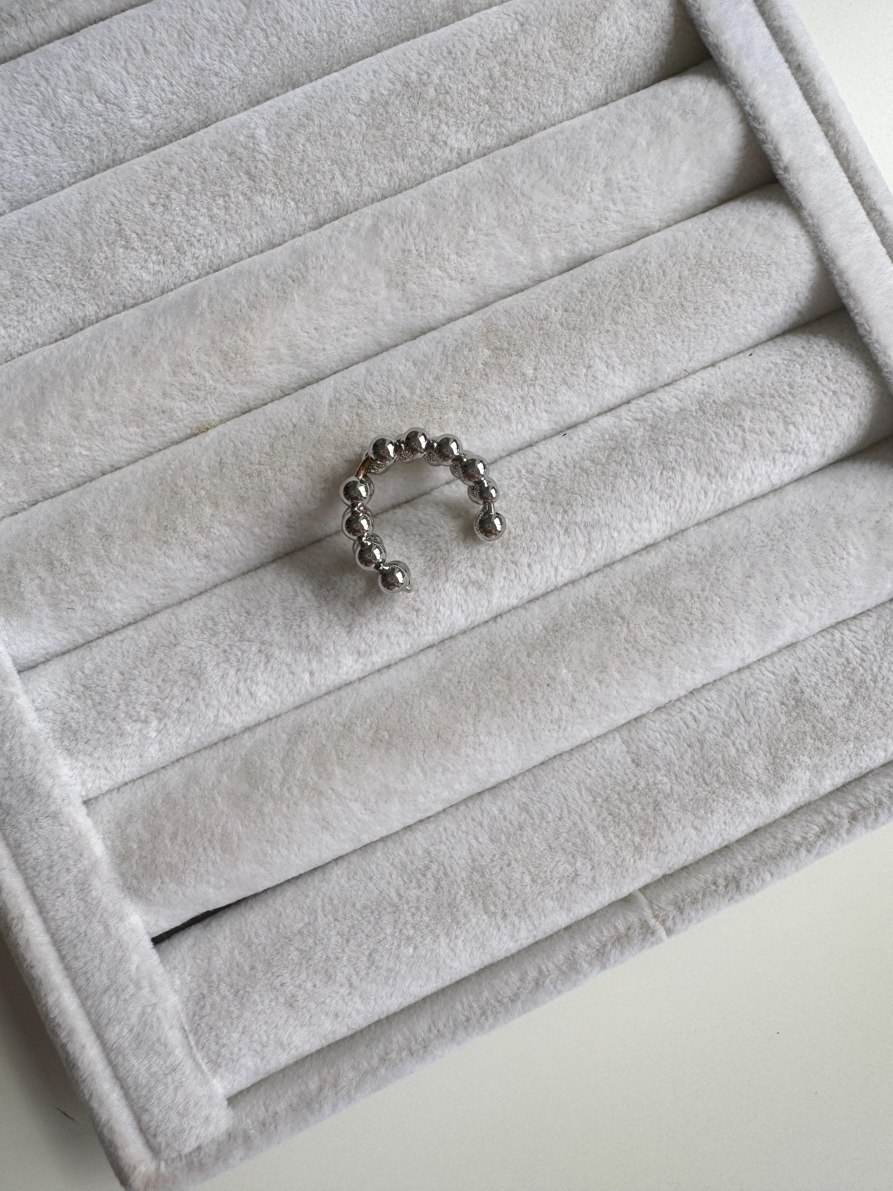 Silver Taşlı Kıkırdak Küpe
