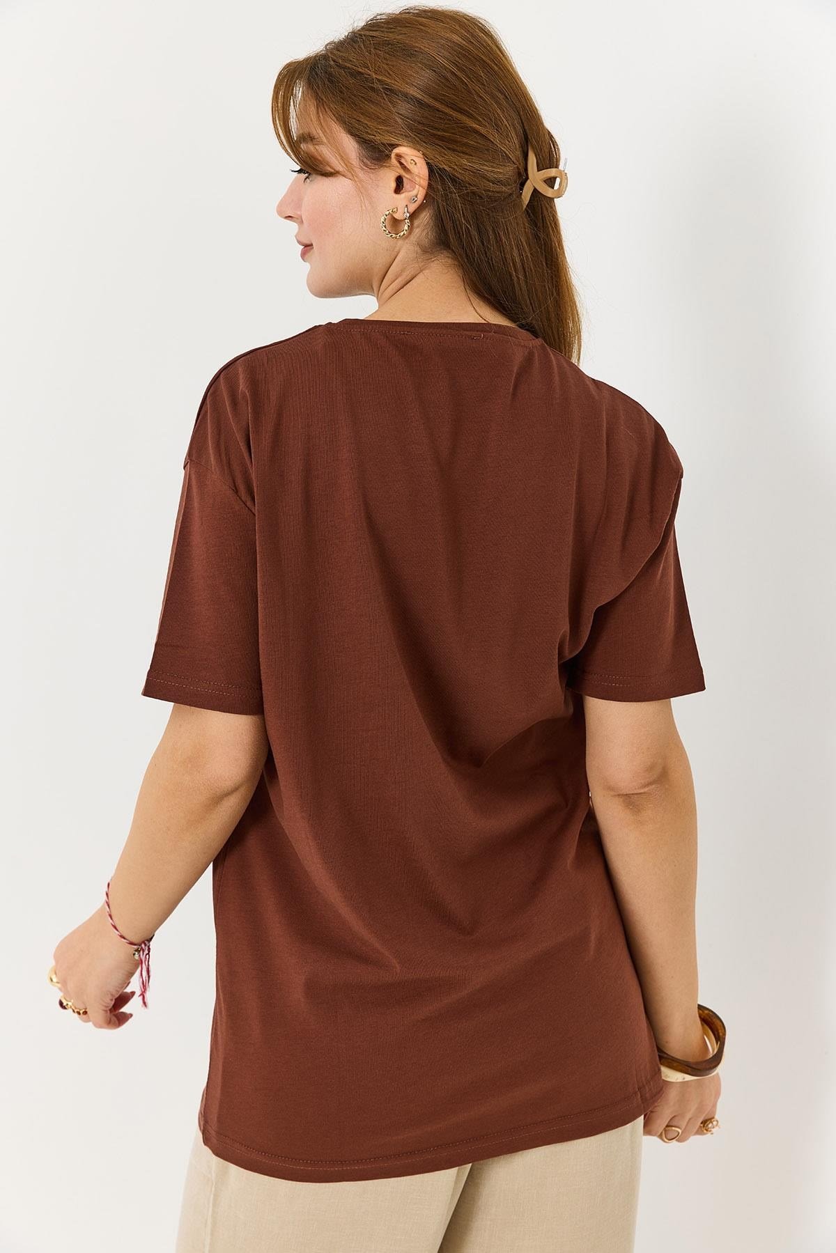 Ayıcık Baskılı Pamuklu Bisiklet Yaka Tshirt Kahverengi