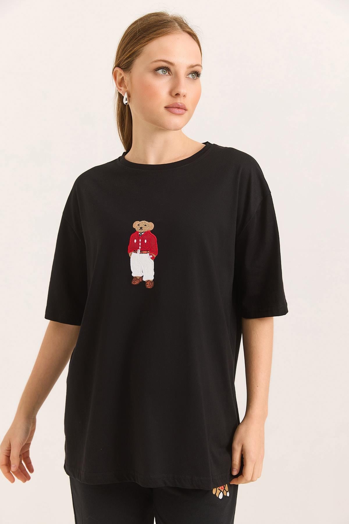 Ayıcık Nakışlı Rahat Kalıplı Tshirt Siyah