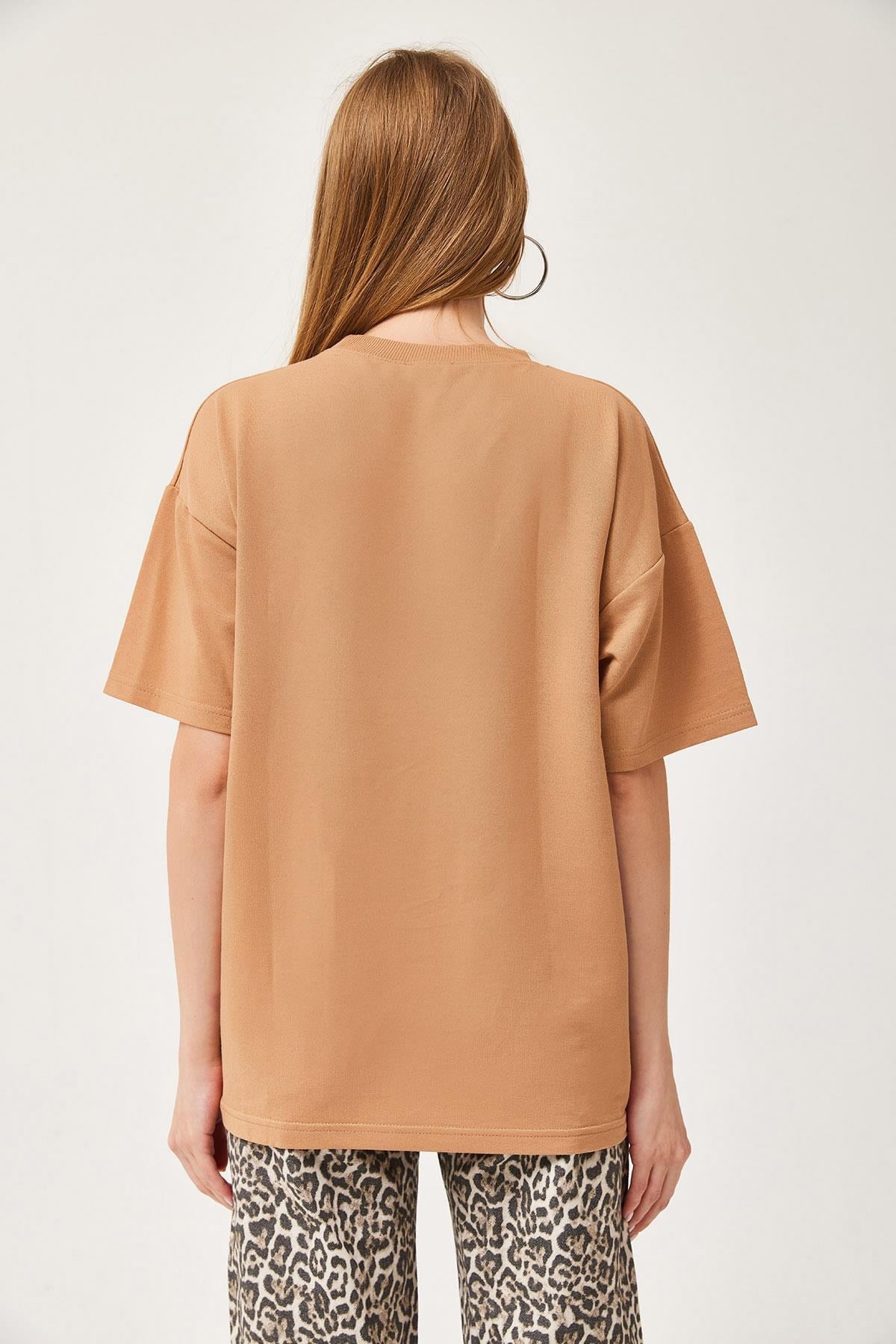 Basic Bisiklet Yaka Tshirt Bej