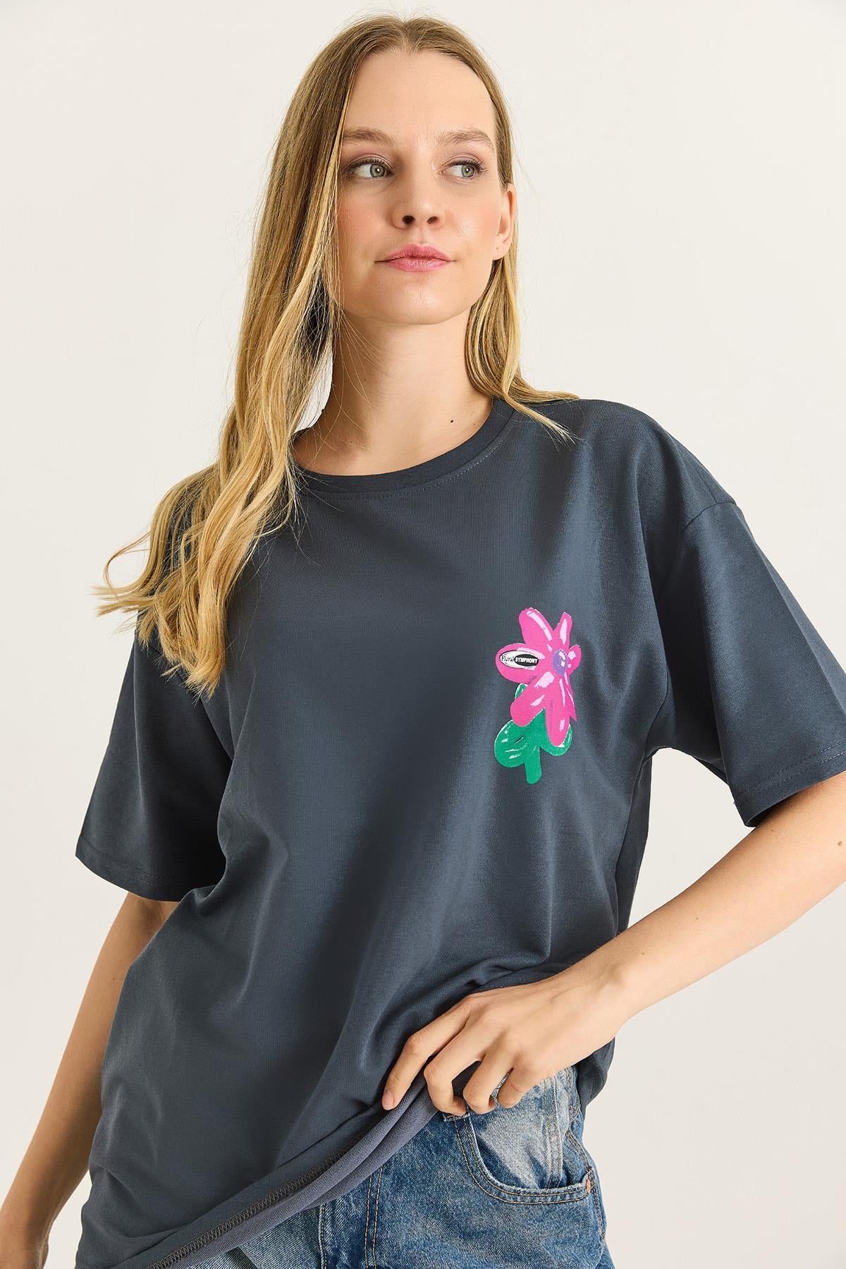 Baskılı Bisiklet Yaka Basic Tshirt Füme