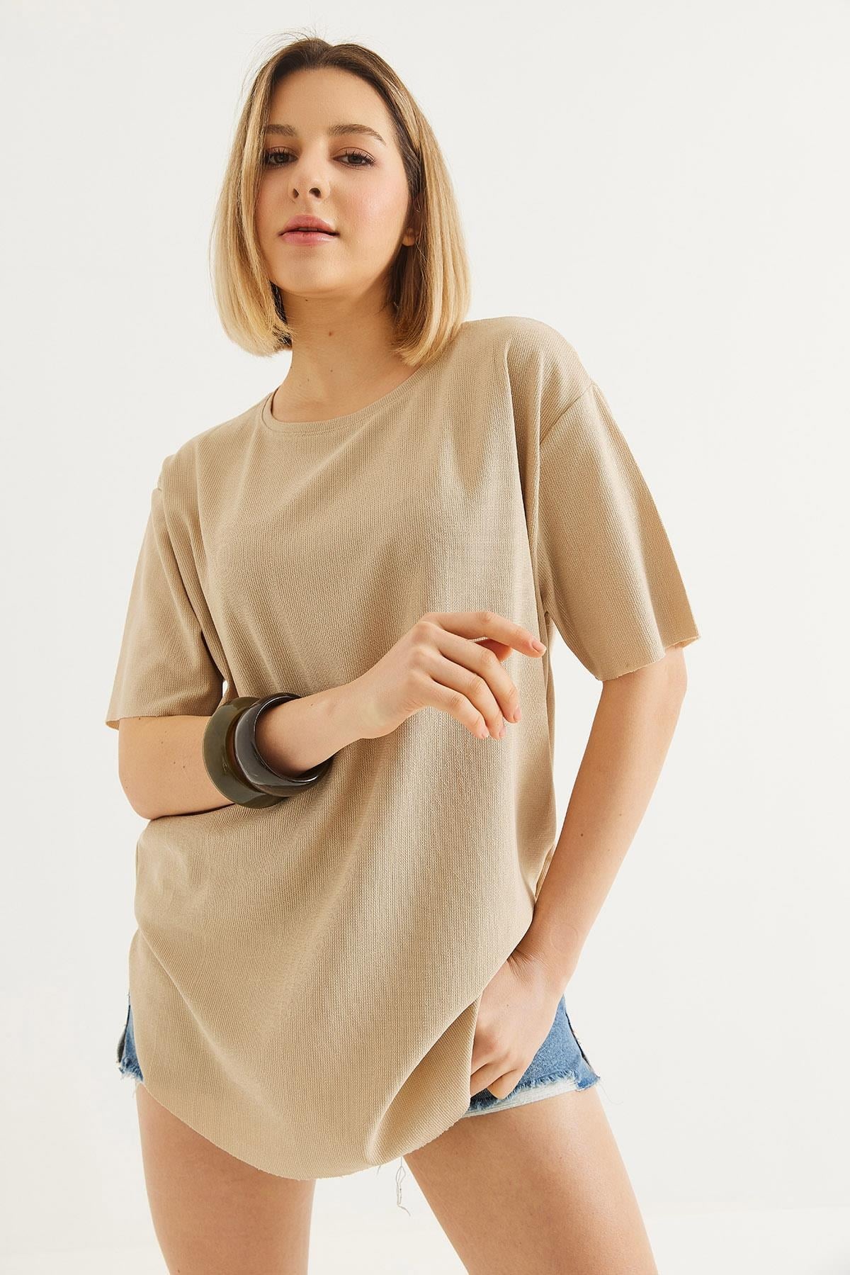 Bisiklet Yaka  Kısa Kol Basic Tshirt Krem