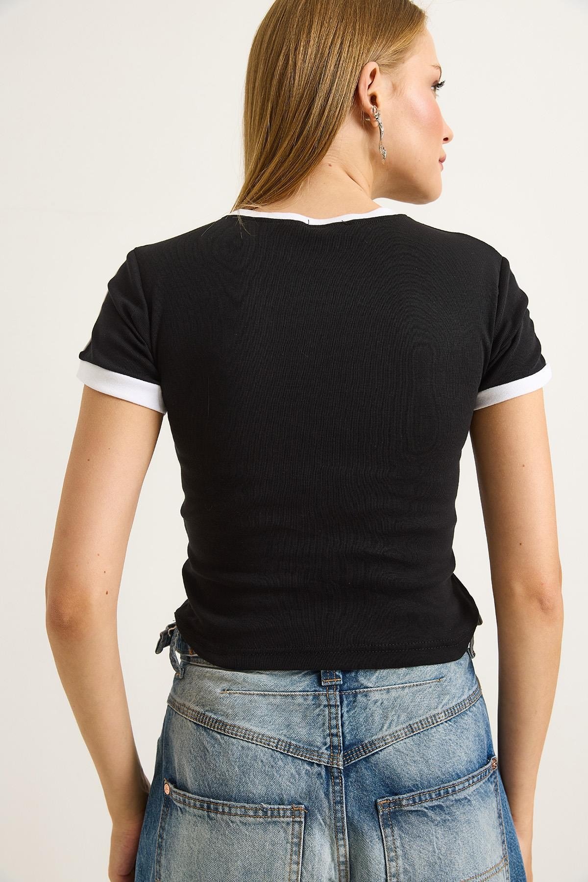 Bisiklet Yaka Baskılı Crop Tshirt Siyah