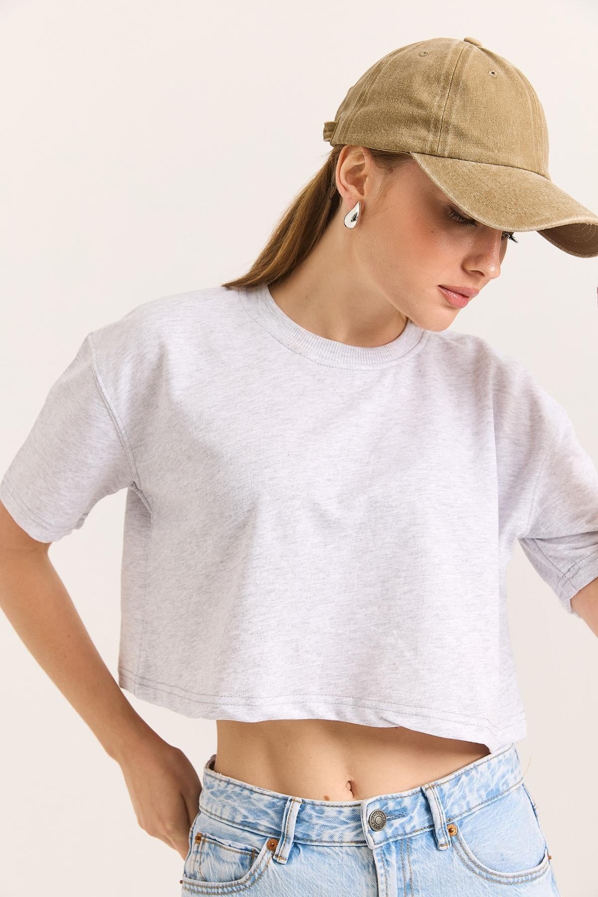 Bisiklet Yaka Havalı Crop İki İp Tshirt Açık Gri
