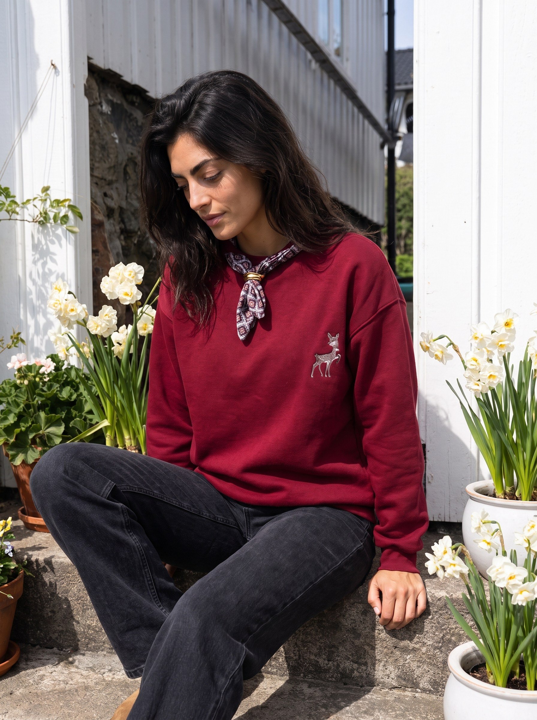 bordo-fularli-ceylan-nakisli-sweatshir-c12-79.jpg