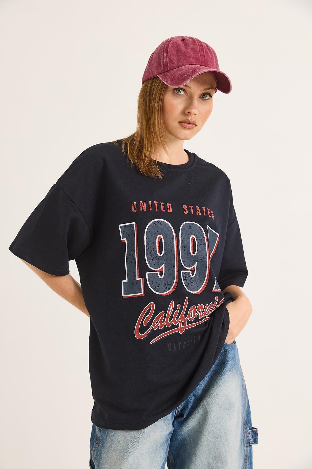 California Baskılı Oversize İki İplik Tshirt Siyah