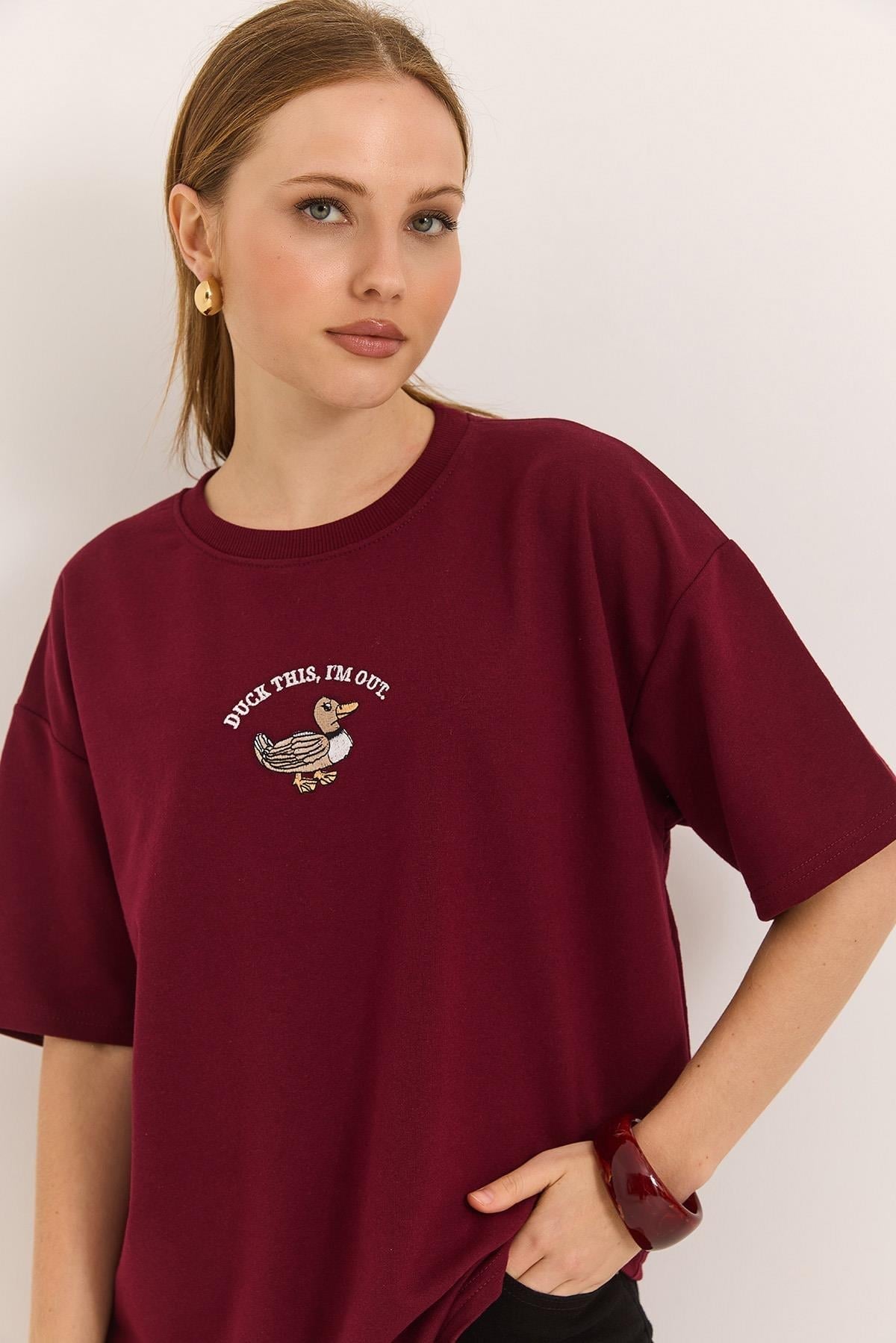 Duck Nakışlı Oversize İki İplik Tshirt Bordo