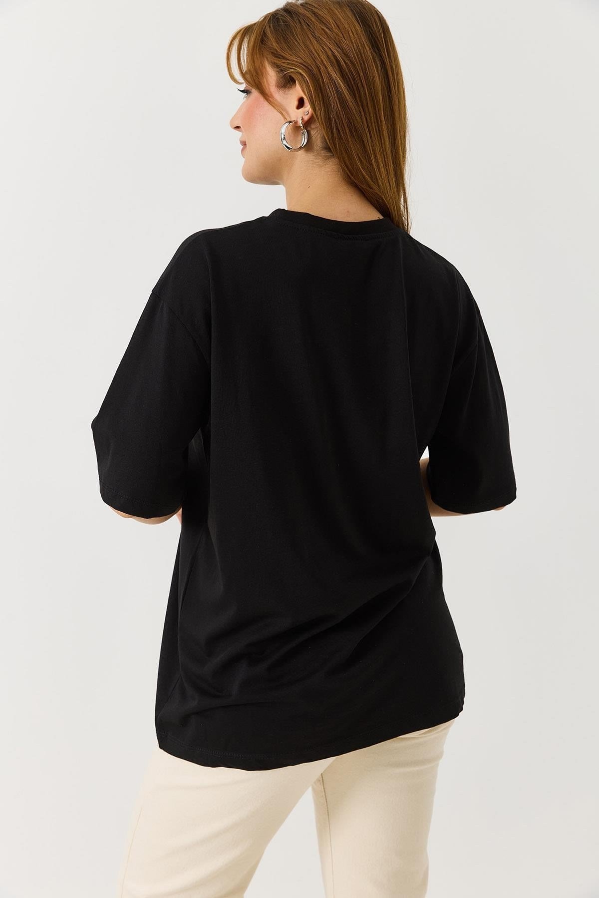 Kadın Ayıcık Figürlü Bisiklet Yaka Oversize Tshirt Siyah