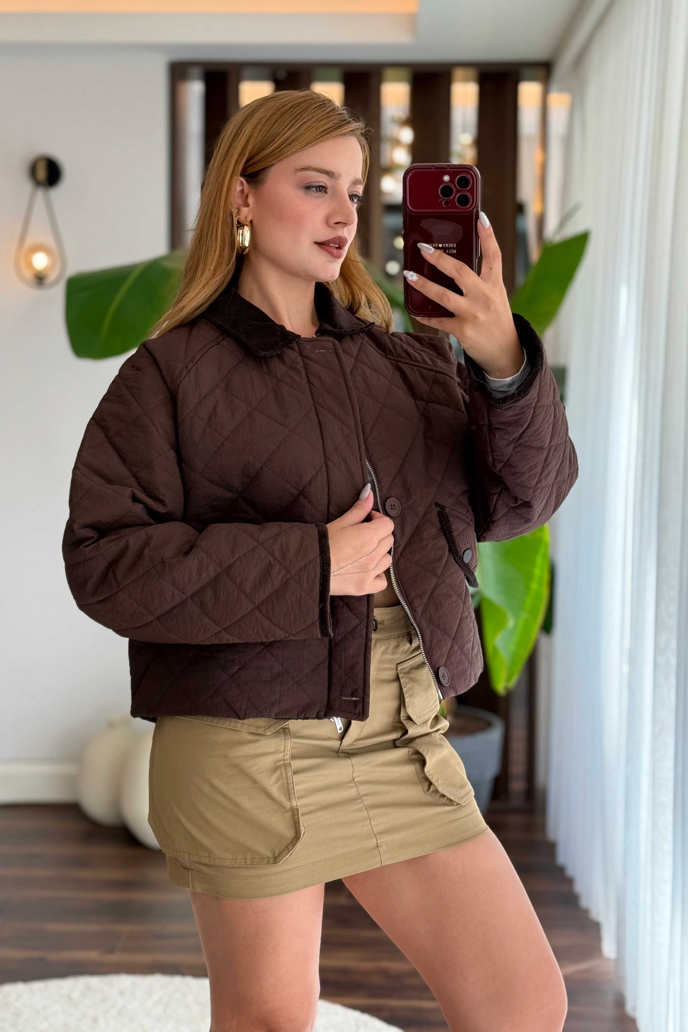 Kadın Kapitone Oversize İçi Astarlı Kadife Polo Yaka  Kahverengi Ceket