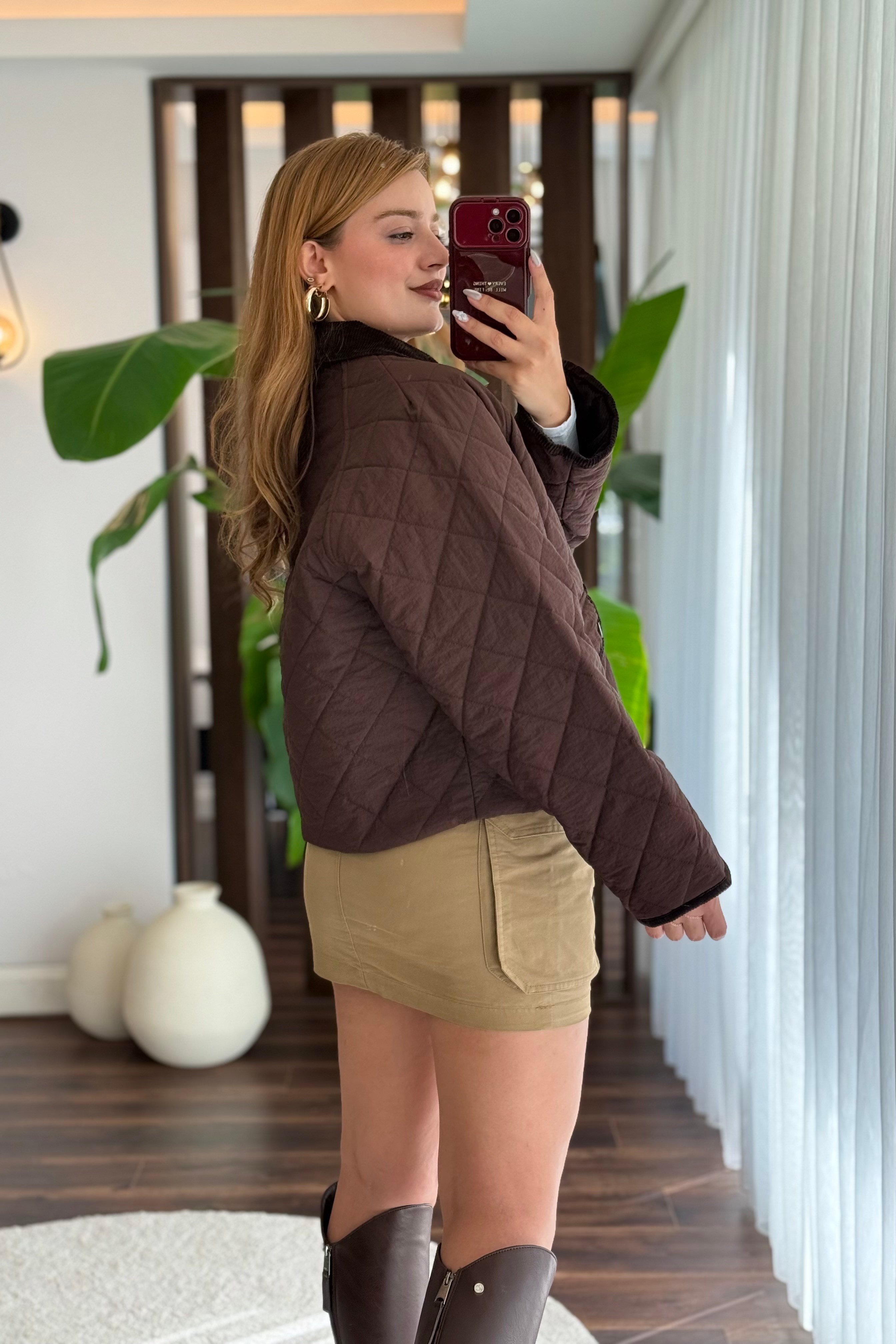 Kadın Kapitone Oversize İçi Astarlı Kadife Polo Yaka  Kahverengi Ceket