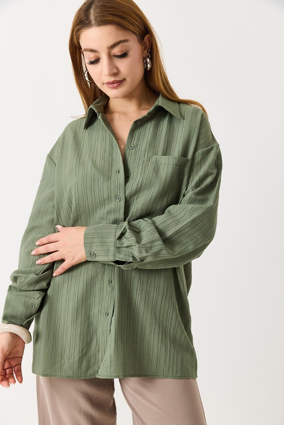 Kadın Oversize Müslin Kumaş Basic Gömlek Haki