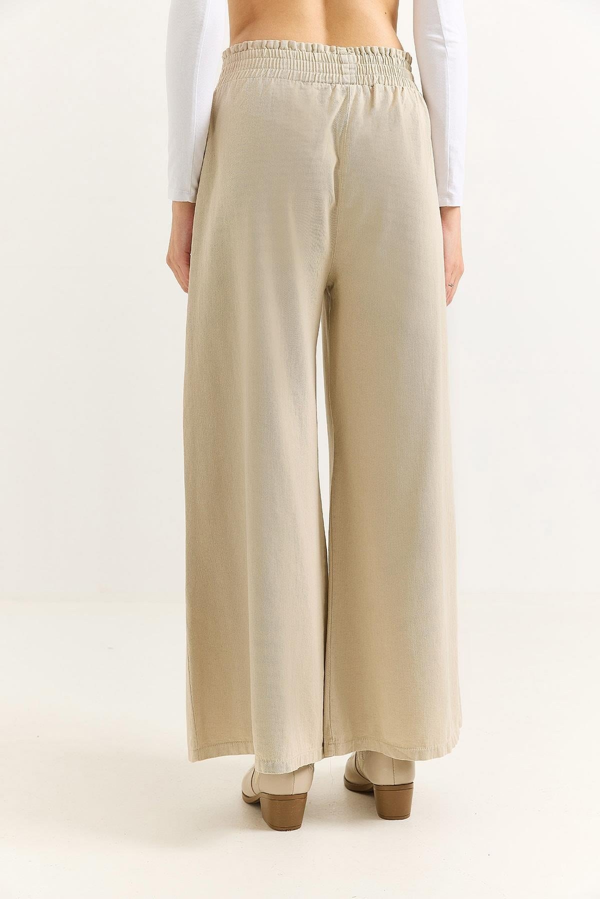 Kadın Pantalon Geniş Paça Cepleri Dikiş Detaylı  Pantalon Bej