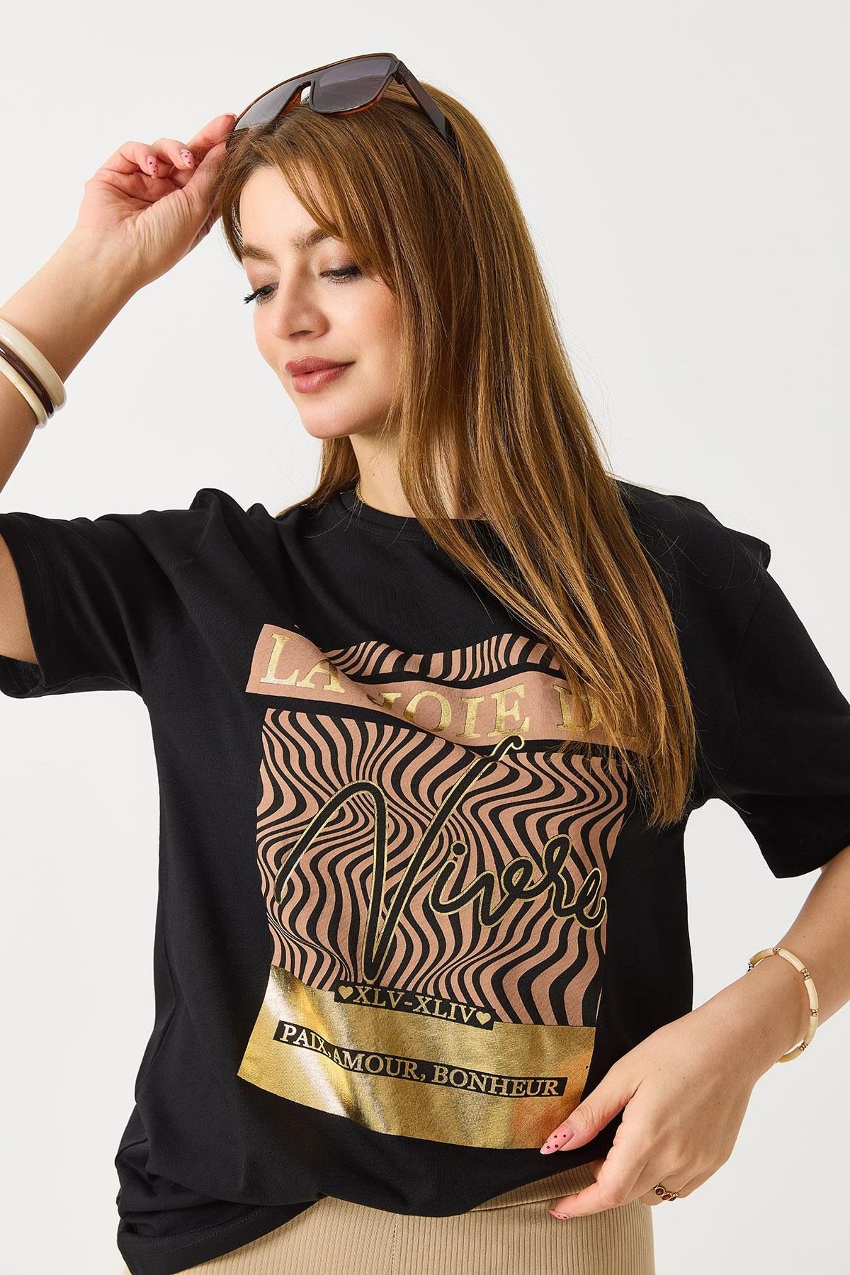 Kadın Parlak Yazılı Baskılı Tshirt Siyah