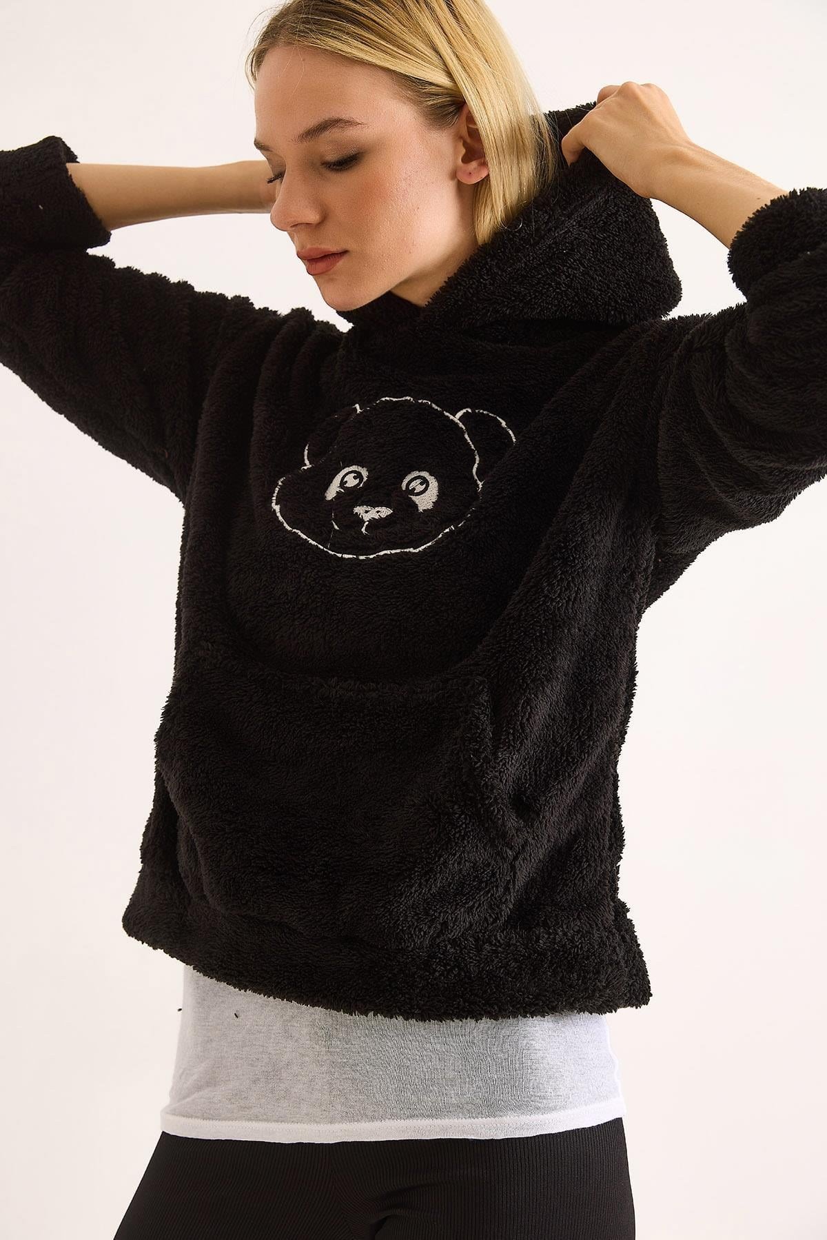 Kapüşonlu Nakış İşlemeli Peluş Sweatshirt  Siyah