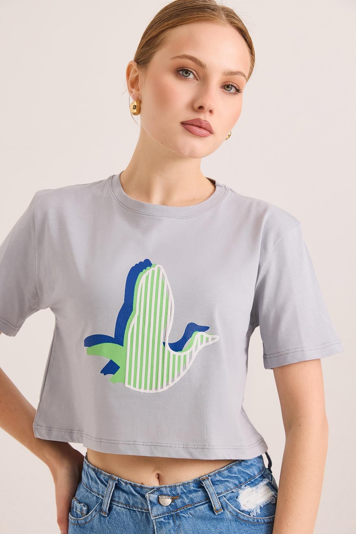 Karikatür Kuş Baskılı Pamuk Örme Crop Tshirt Gri