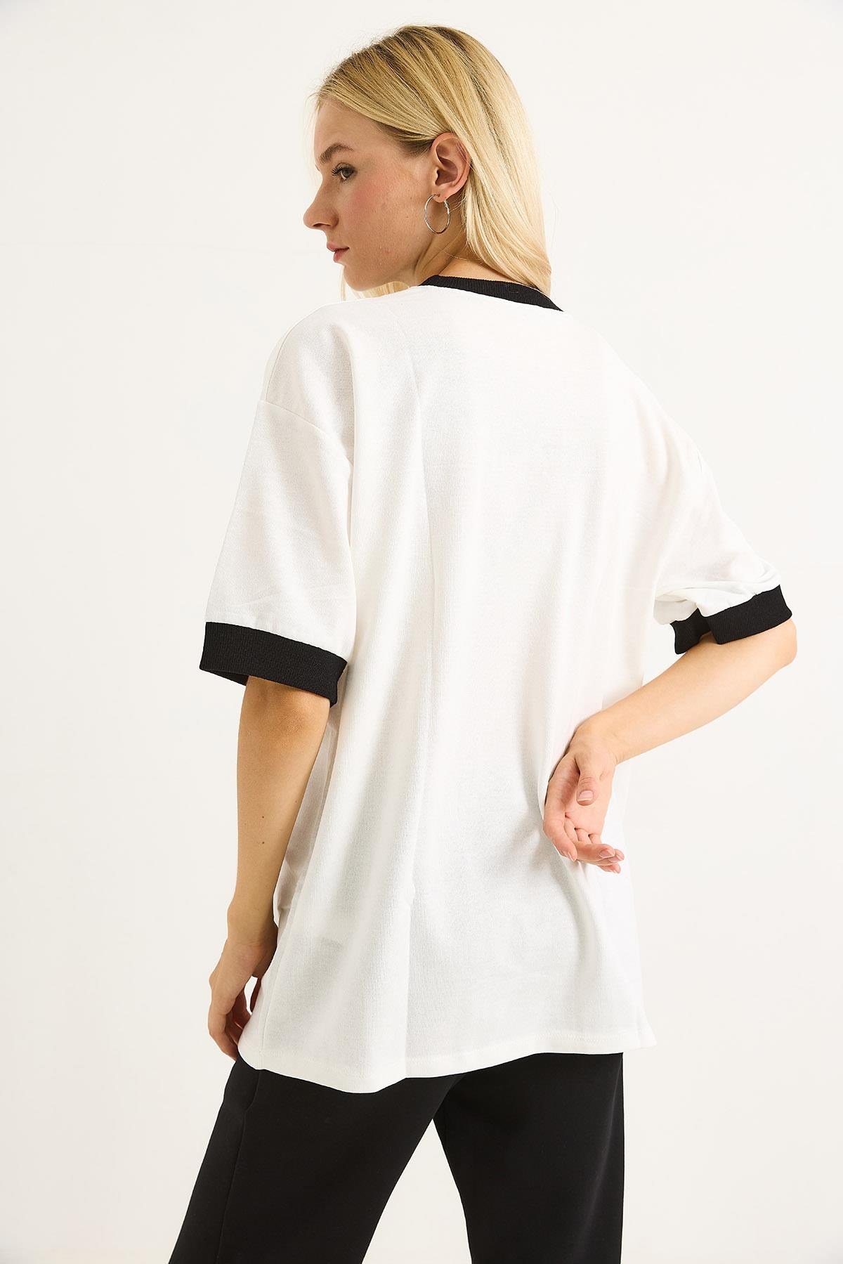 Kolları Garnili Baskılı  Oversize Kadın Tshirt Beyaz