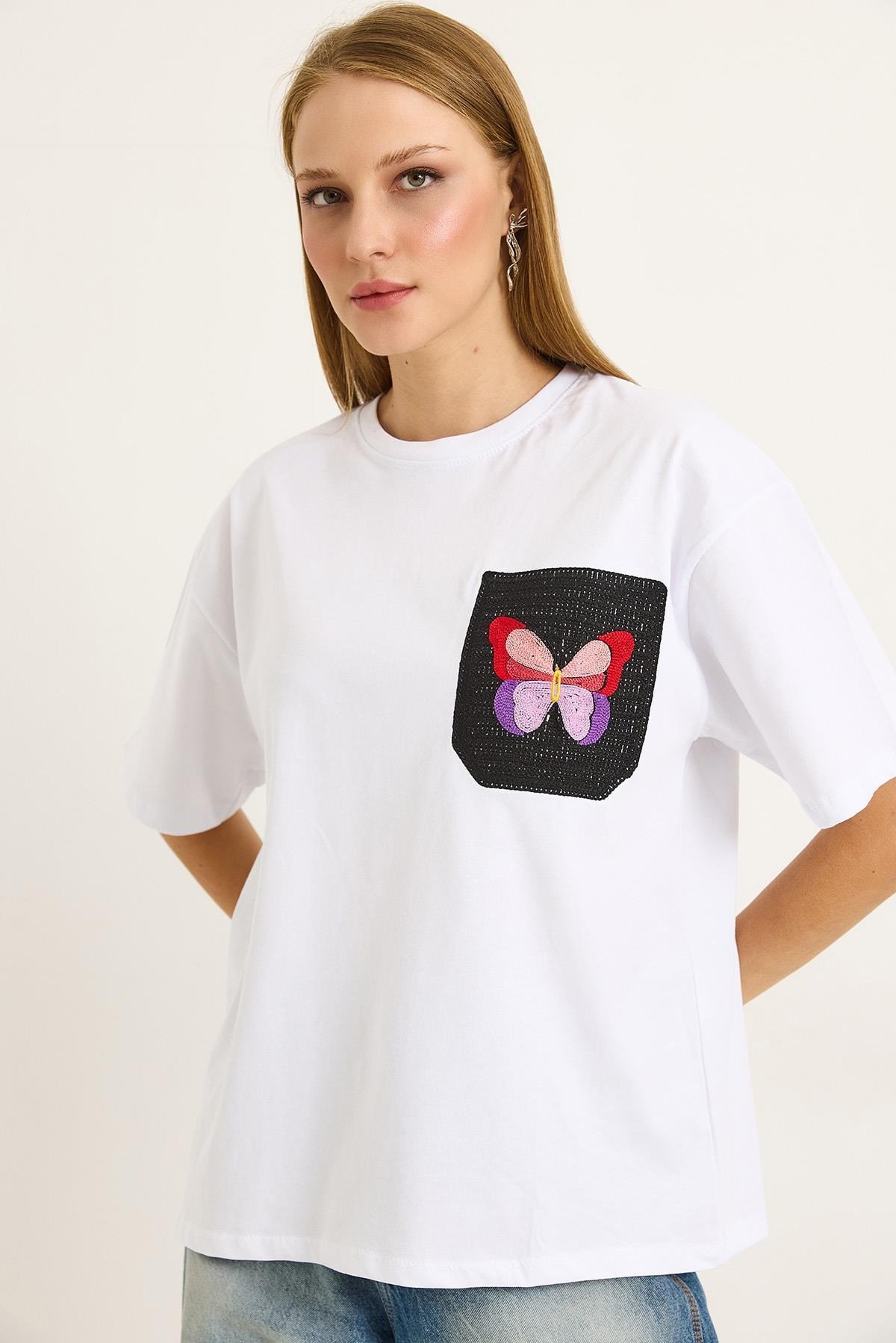 Nakış Detaylı Bisiklet Yada Basic Tshirt Beyaz