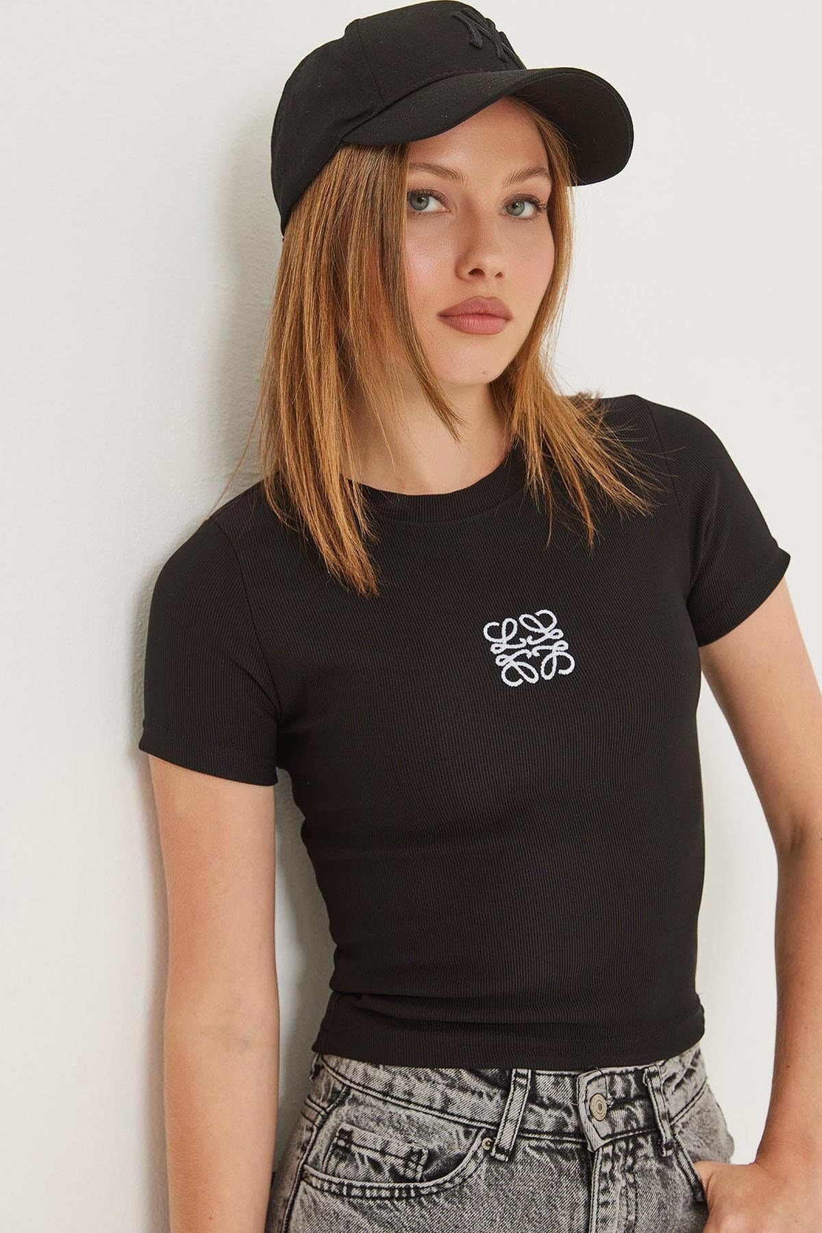 Nakışlı Kaşkorse  Crop Bluz Siyah