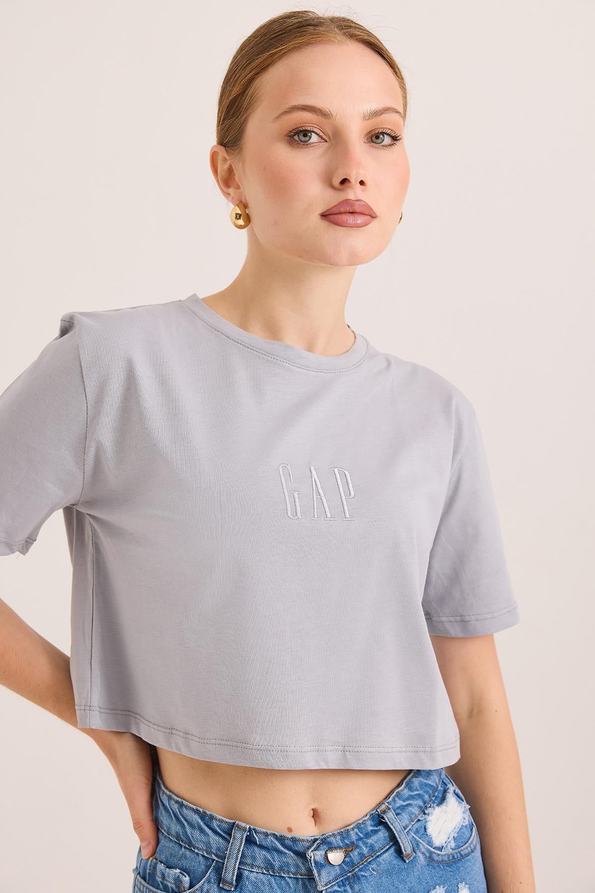 Nakışlı Örme Pamuk Crop Tshirt Gri