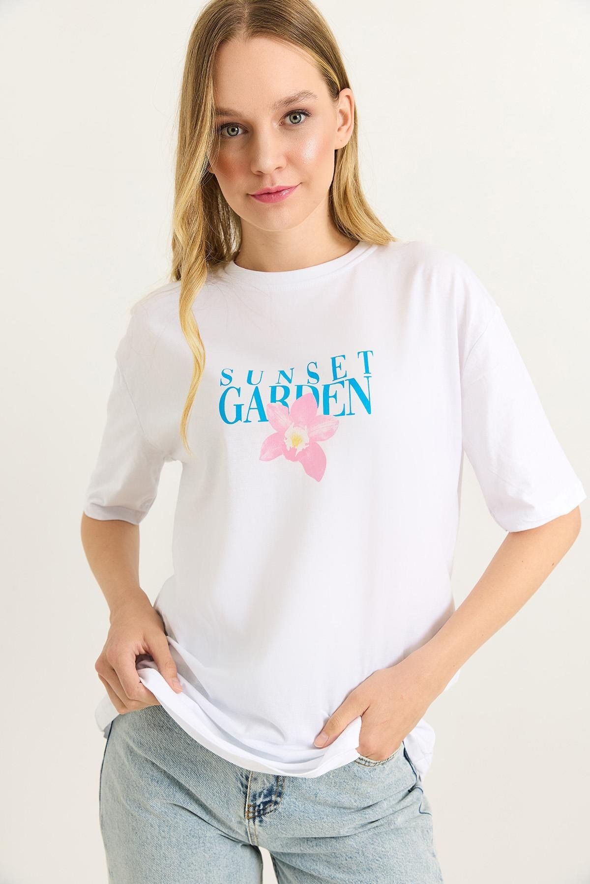 Ön Arka Baskılı Bisiklet Yaka Tshirt Beyaz