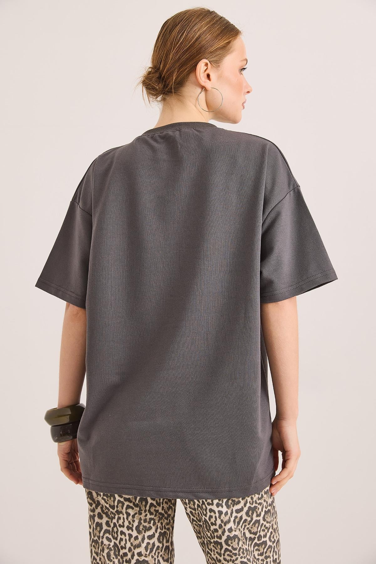 Oversize Bisiklet Yaka Basic Tshirt Füme