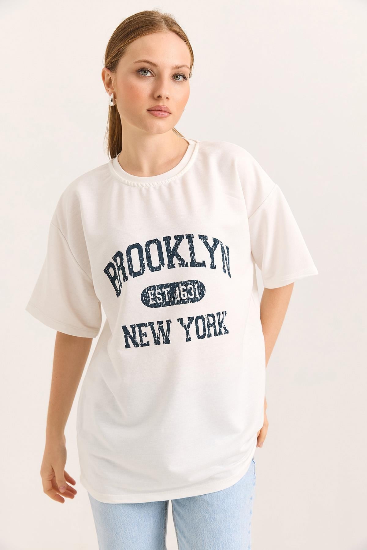 Oversize İki İplik Brooklyn Baskılı Ekru Tshirt