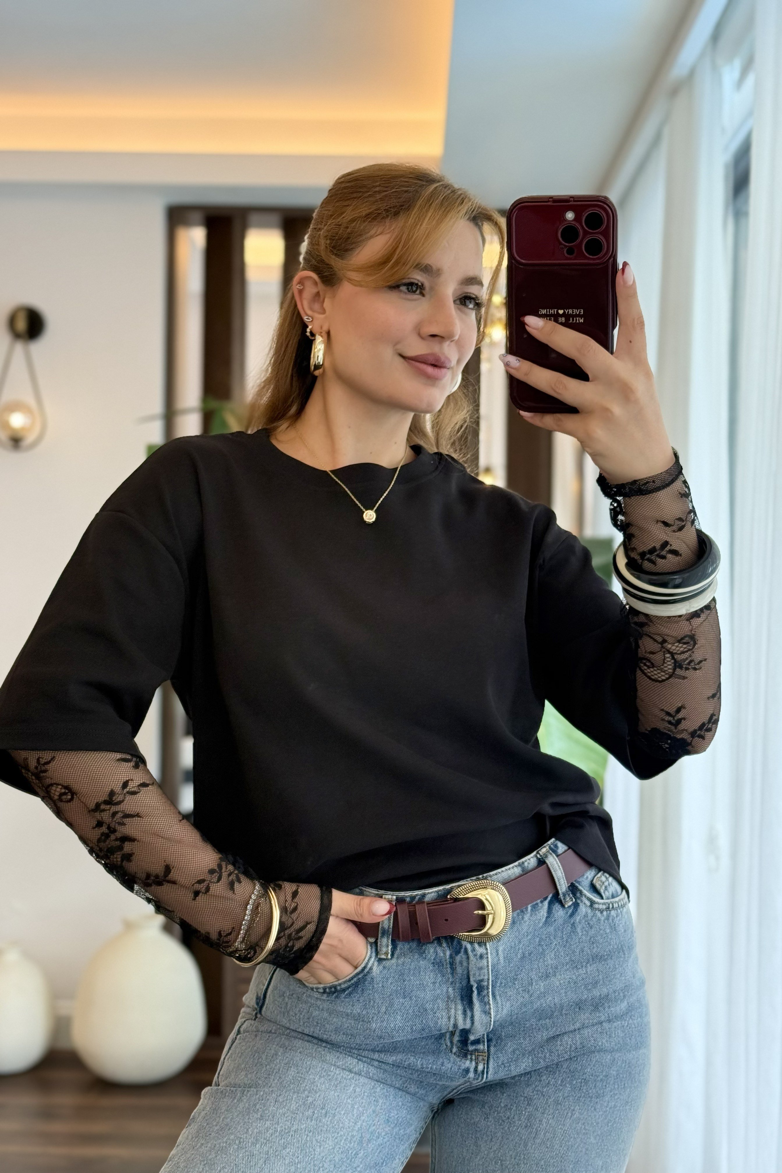 Siyah Dantel Kollu İnterlok Oversize T-Shirt