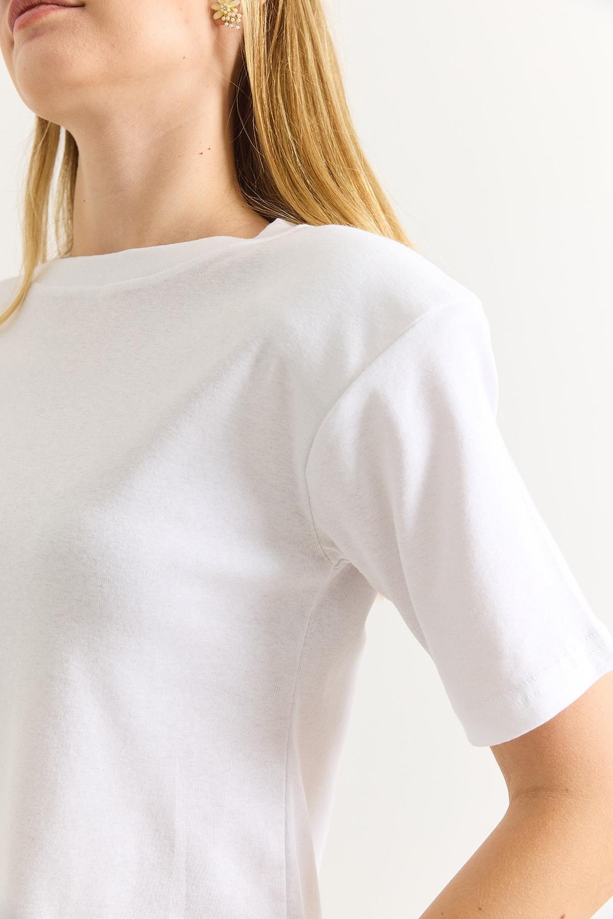 Vatkalı Bisiklet Yaka Basic Tshirt Beyaz