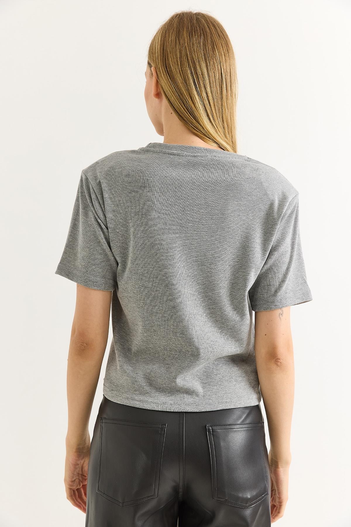 Vatkalı Bisiklet Yaka Basic Tshirt Gri