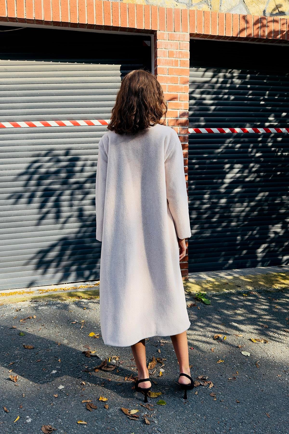 Yumuşak Modern Çıtçıtlı Kaban Pudra