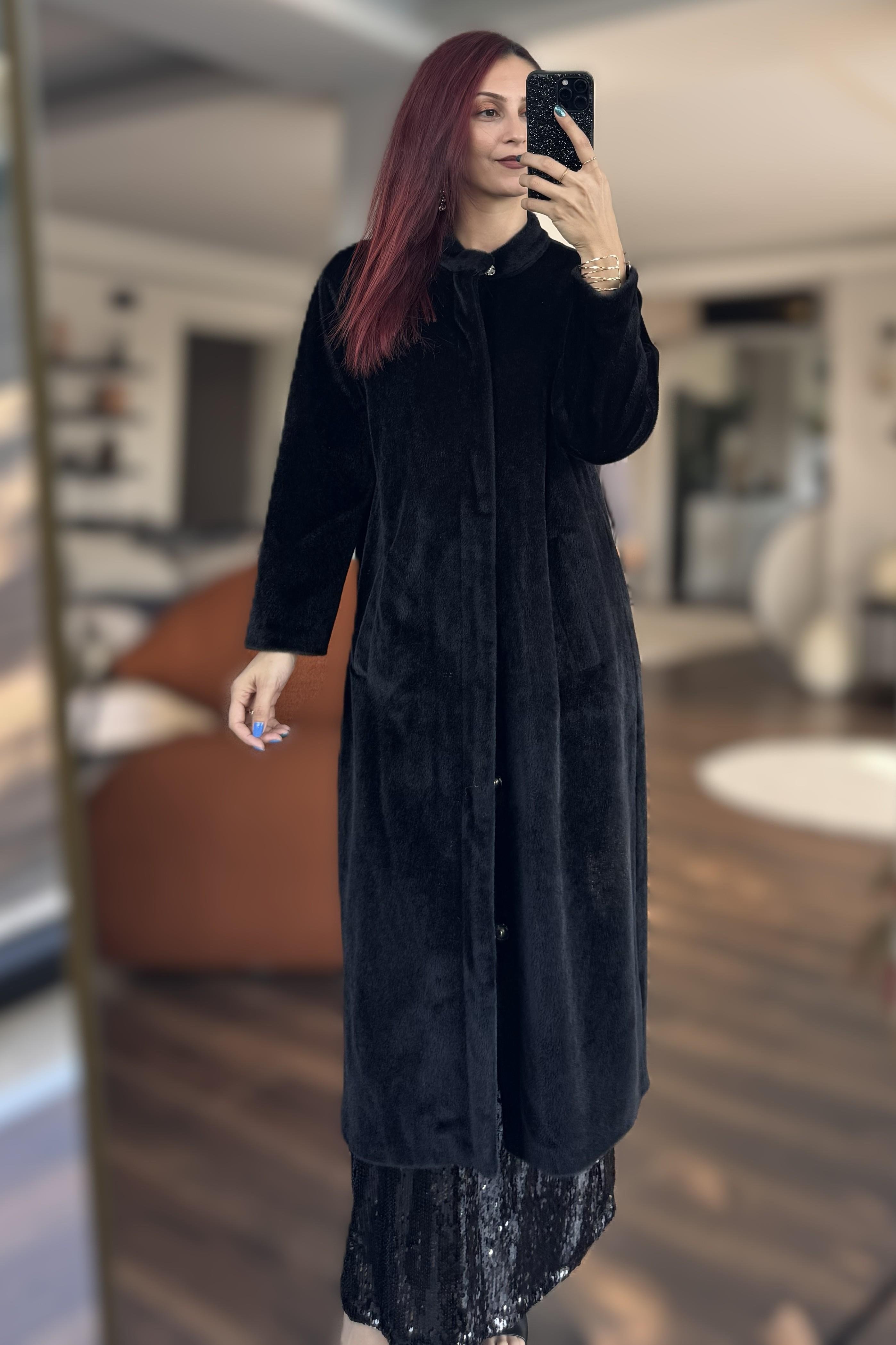 Yumuşak Modern Çıtçıtlı Kaban Siyah