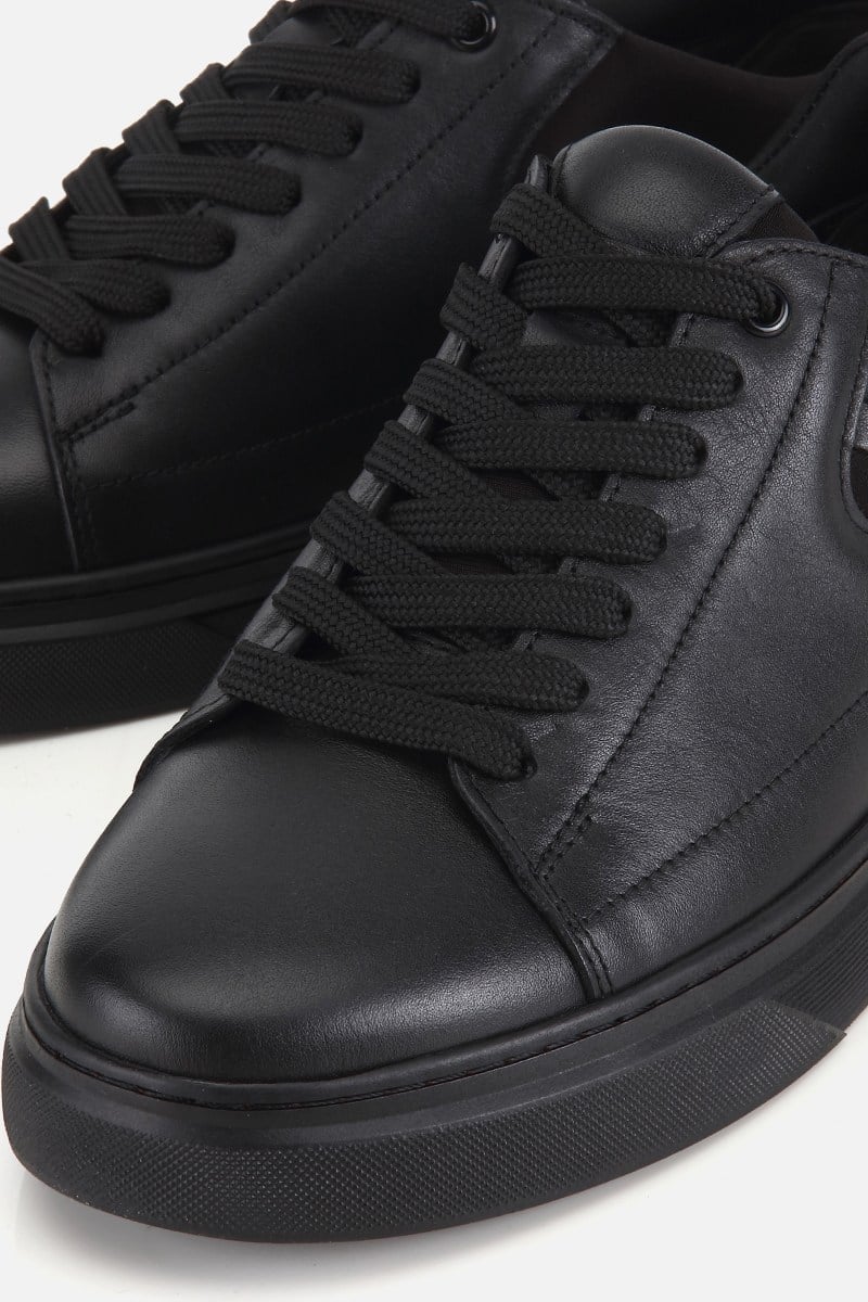 Erkek Siyah Deri Bağcıklı Casual Sneaker