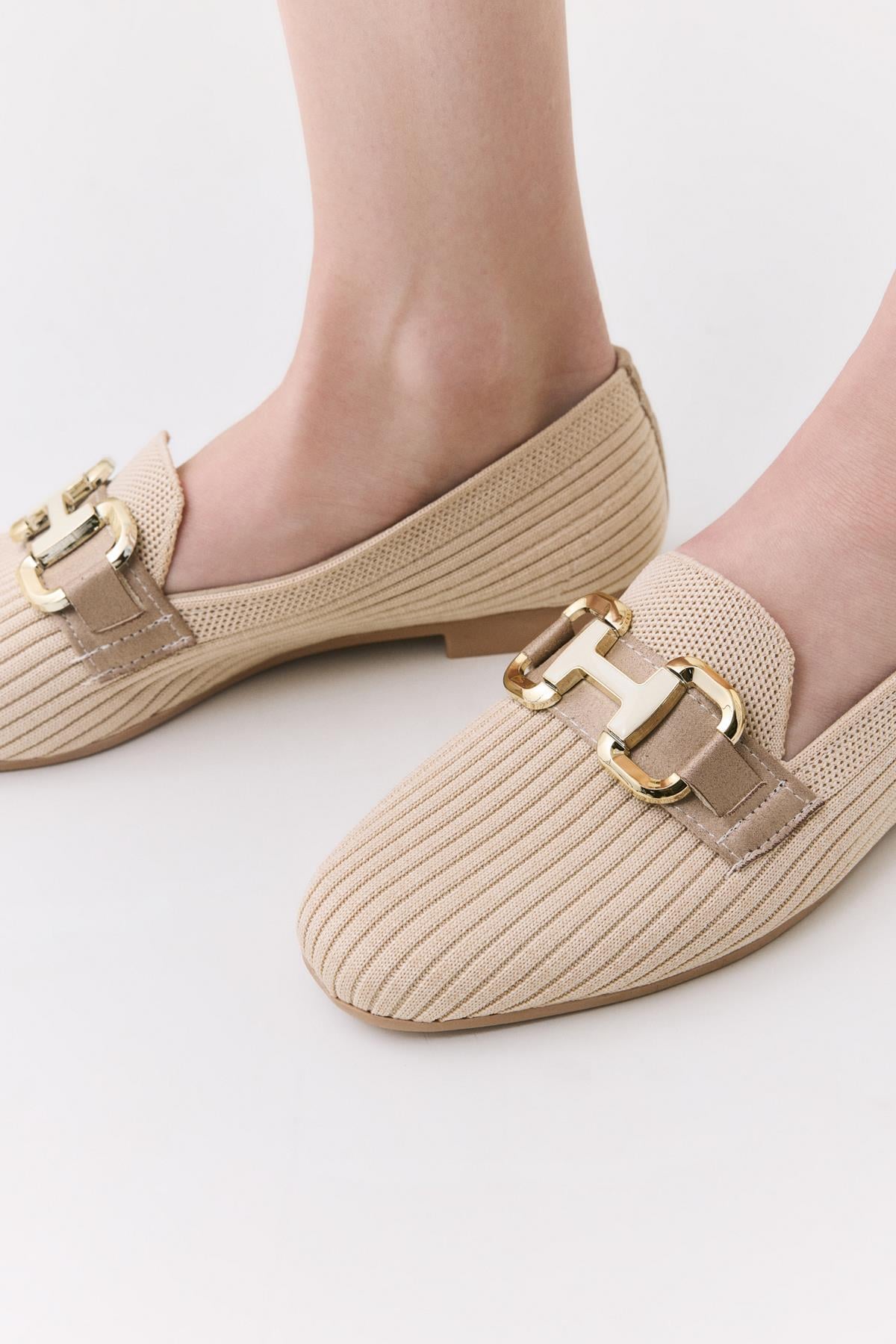 Kadın Bej Örgü Detaylı Tokalı Günlük Loafer