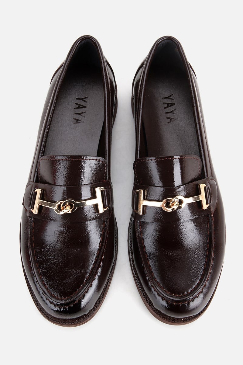 Kadın Kahverengi Rugan Tokalı Düz Tabanlı Klasik Loafer