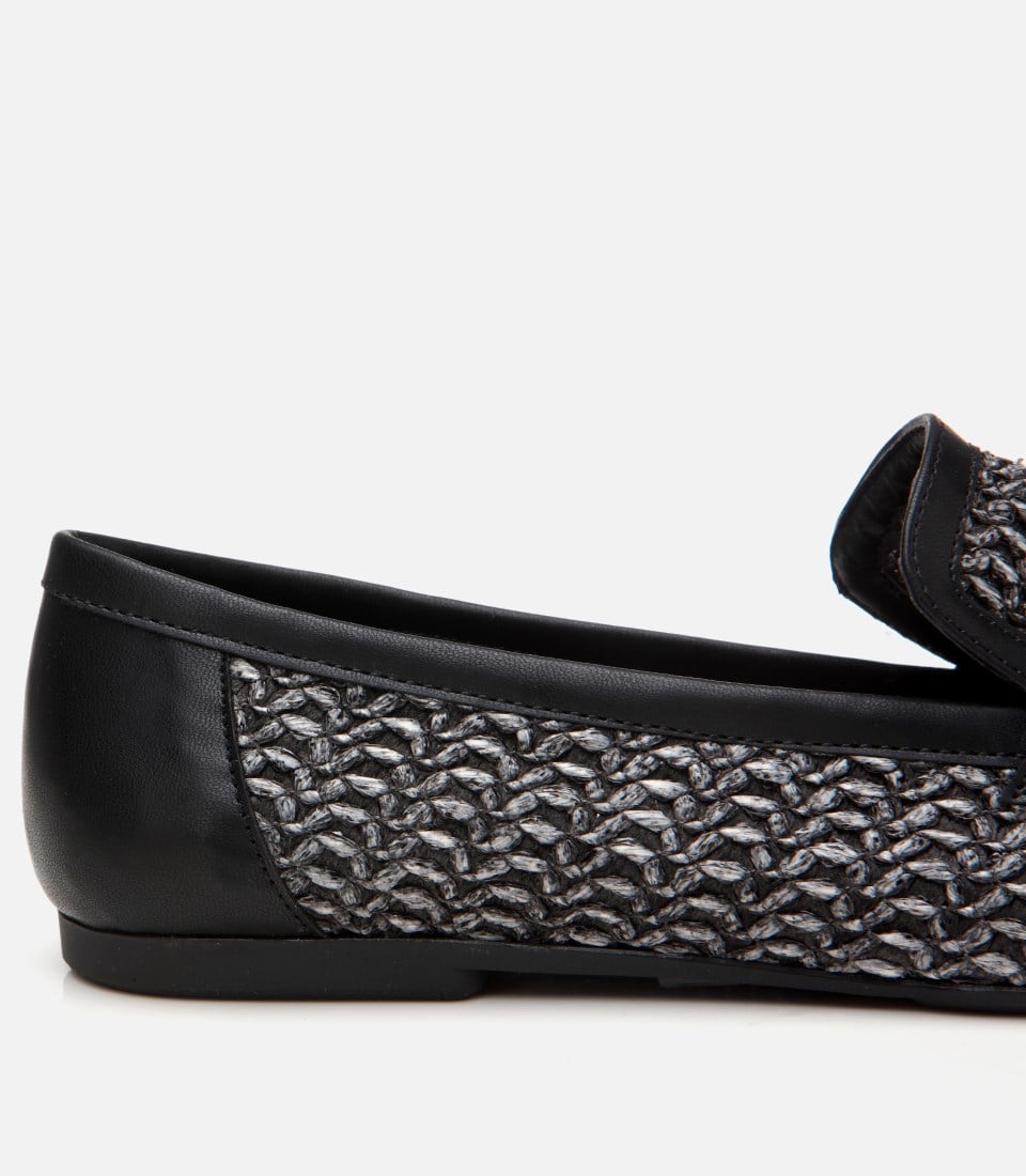 Kadın Siyah Hasır Detaylı Tokalı Loafer