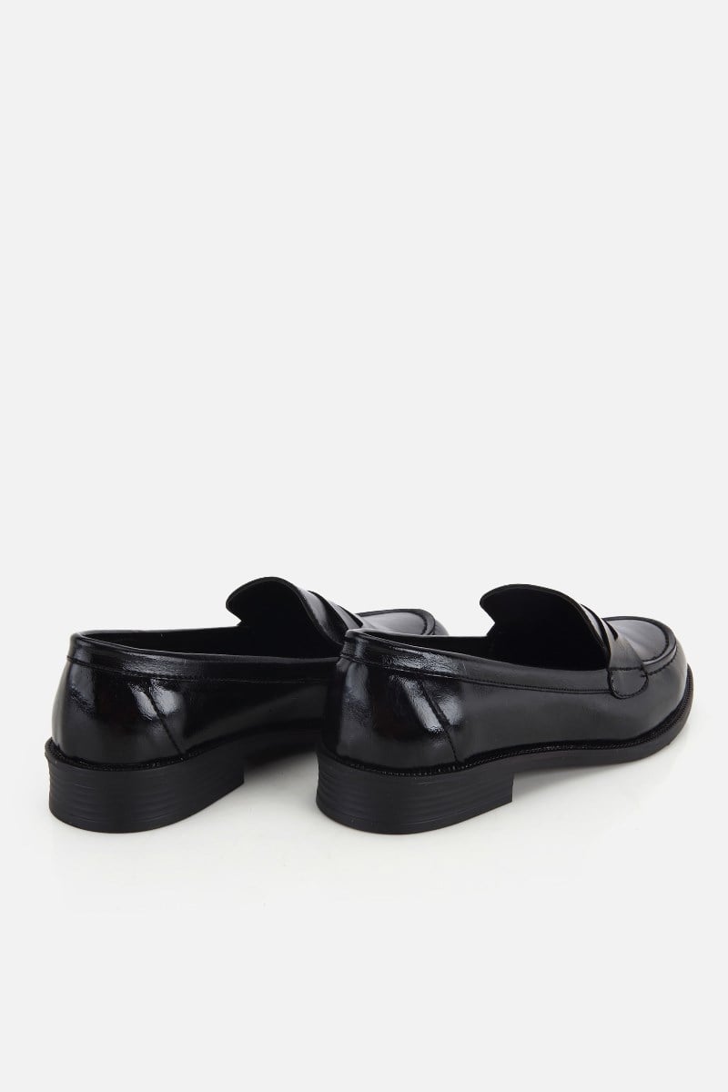 Kadın Siyah Rugan Düz Tabanlı Klasik Loafer
