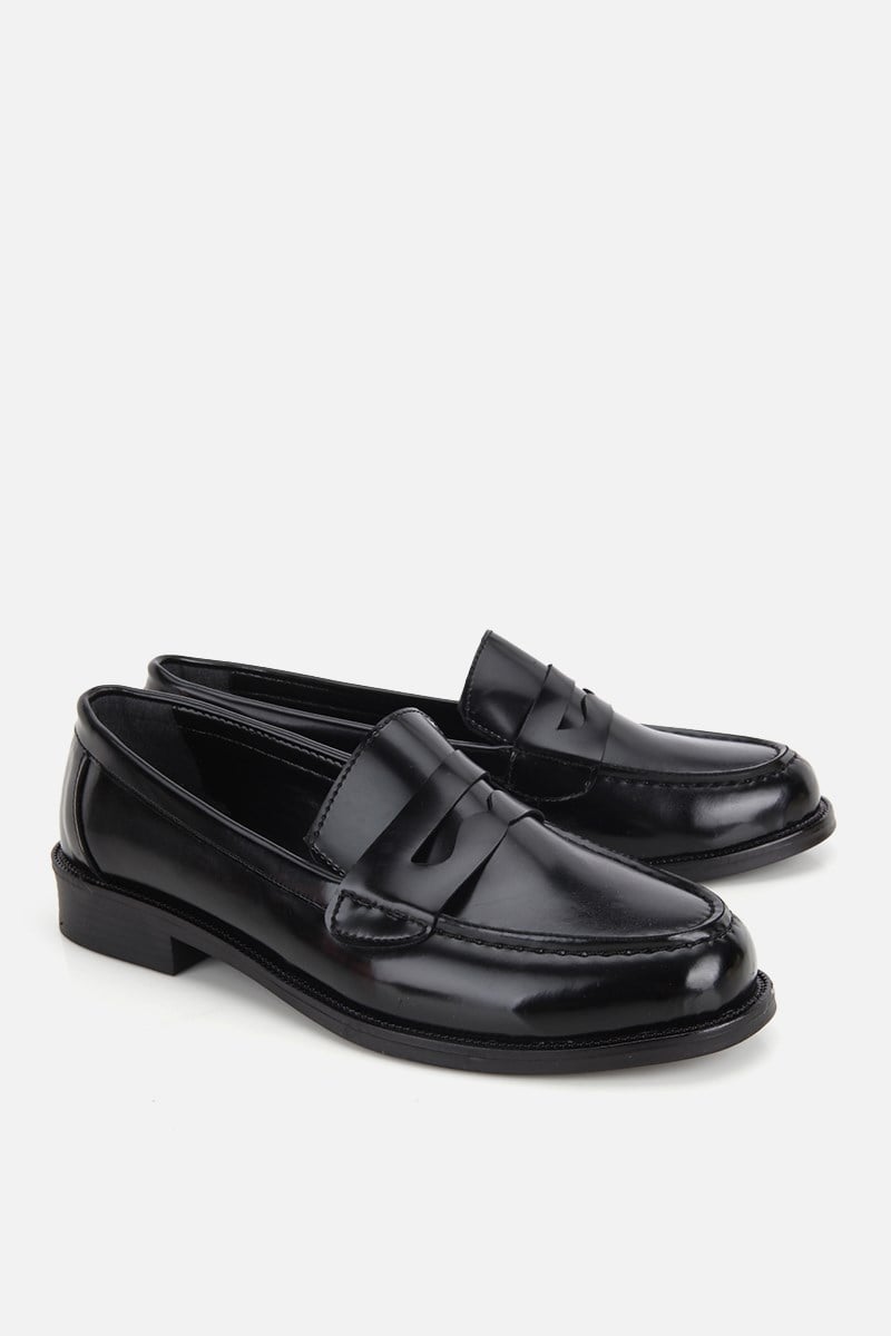 Kadın Siyah Rugan Düz Tabanlı Klasik Loafer