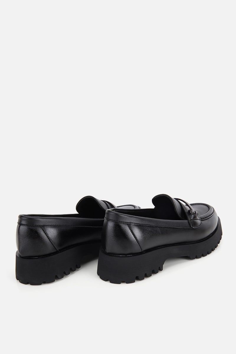Kadın Siyah Tokalı Kalın Tabanlı Loafer