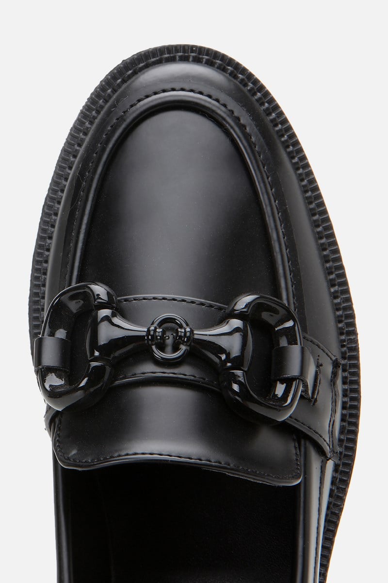 Kadın Siyah Tokalı Klasik Loafer