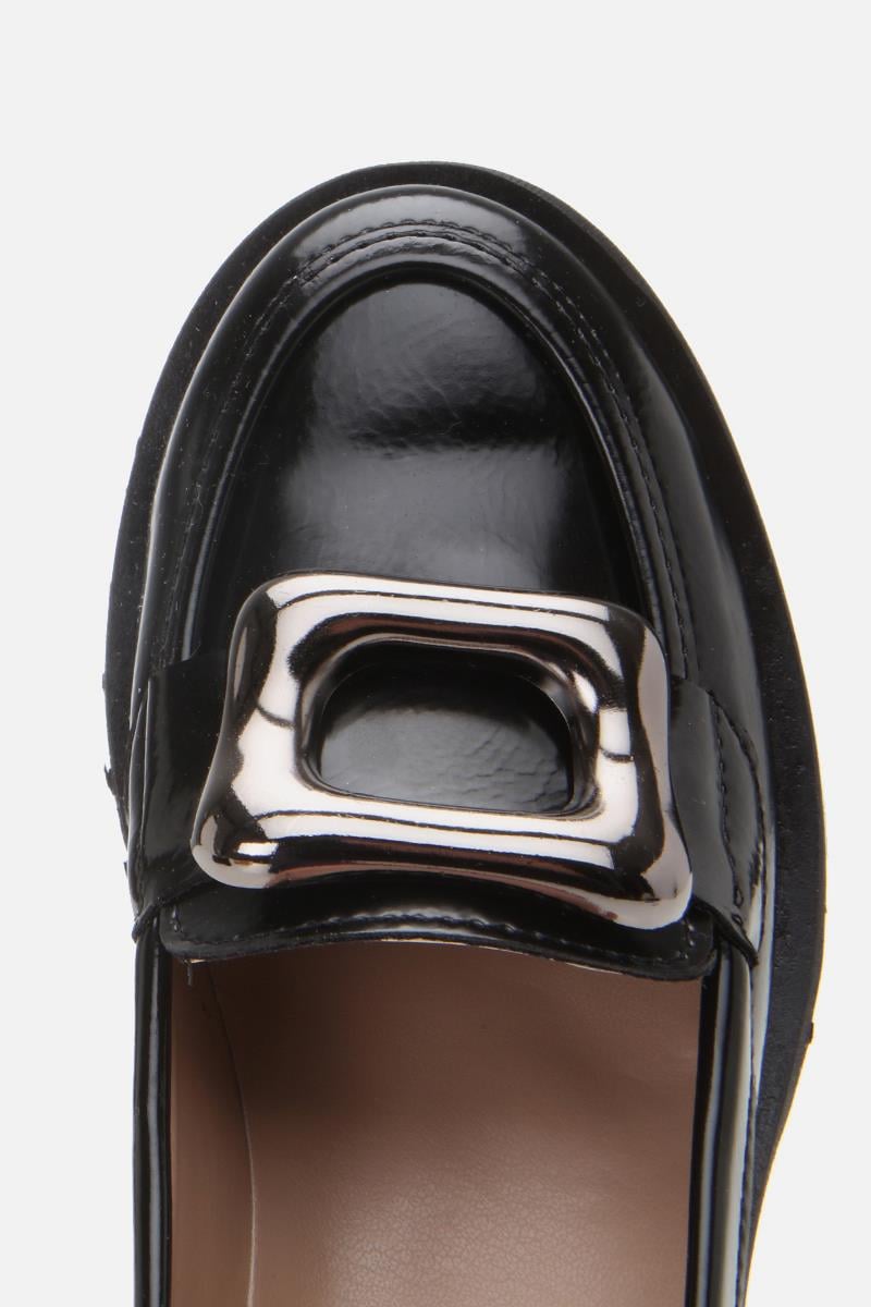 Siyah Tokalı Kadın Loafer