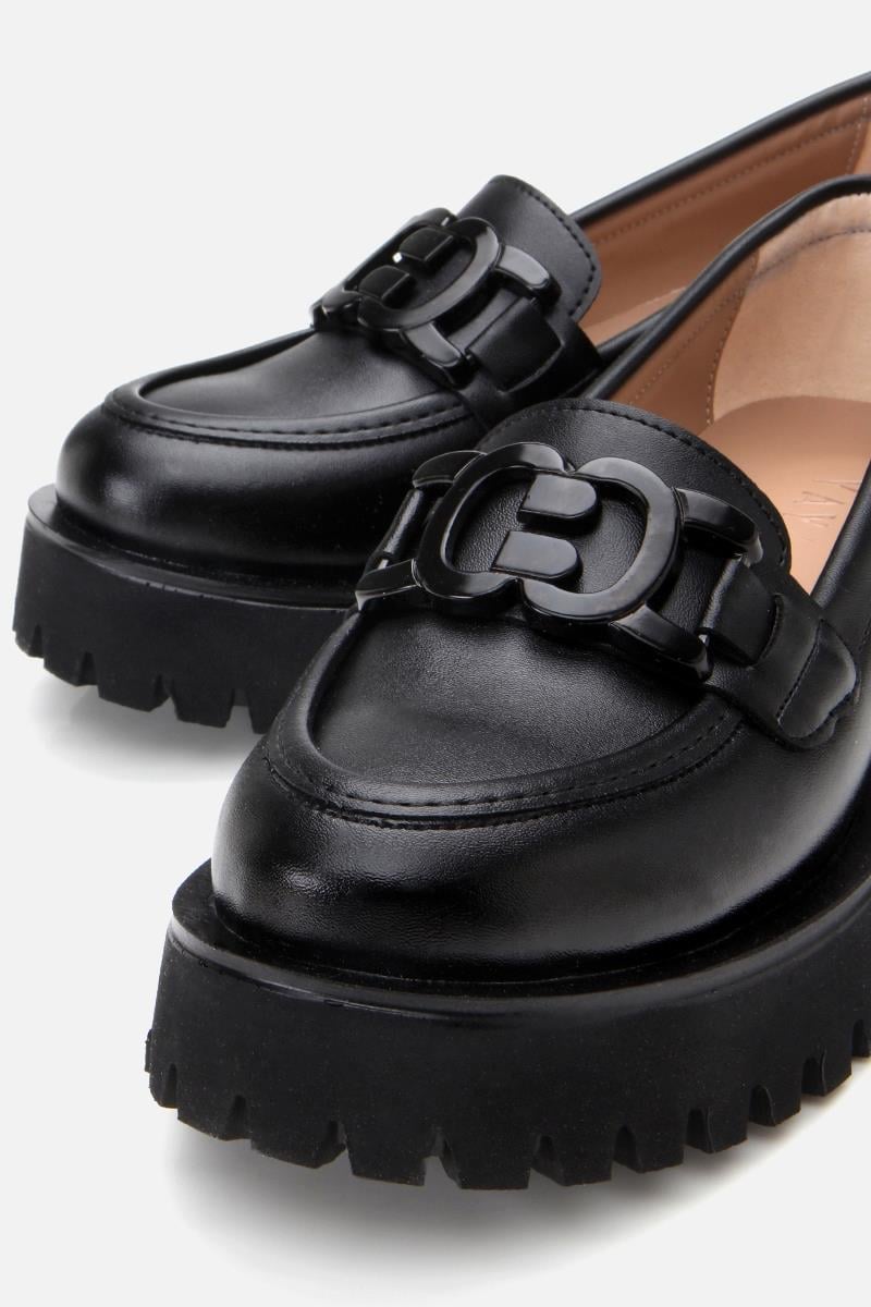 Siyah Tokalı Kadın Loafer