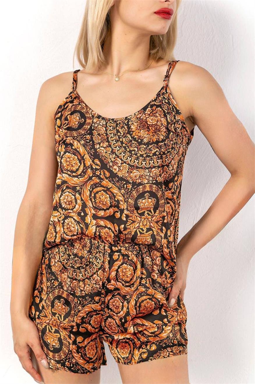 Bronz Barok Motifli Askılı ve Şortlu Saten Pijama Takımı